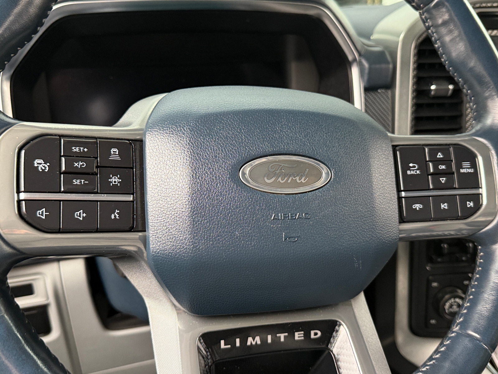 Thumbnail: 2022 Ford Econoline - 4