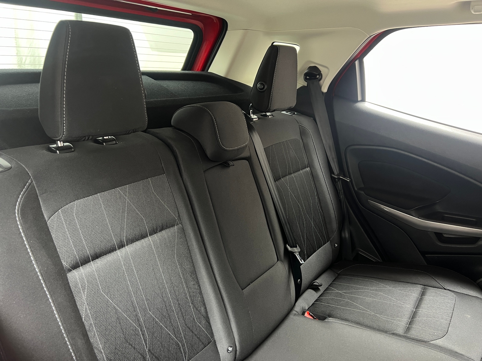 Thumbnail: 2022 Ford EcoSport - 6