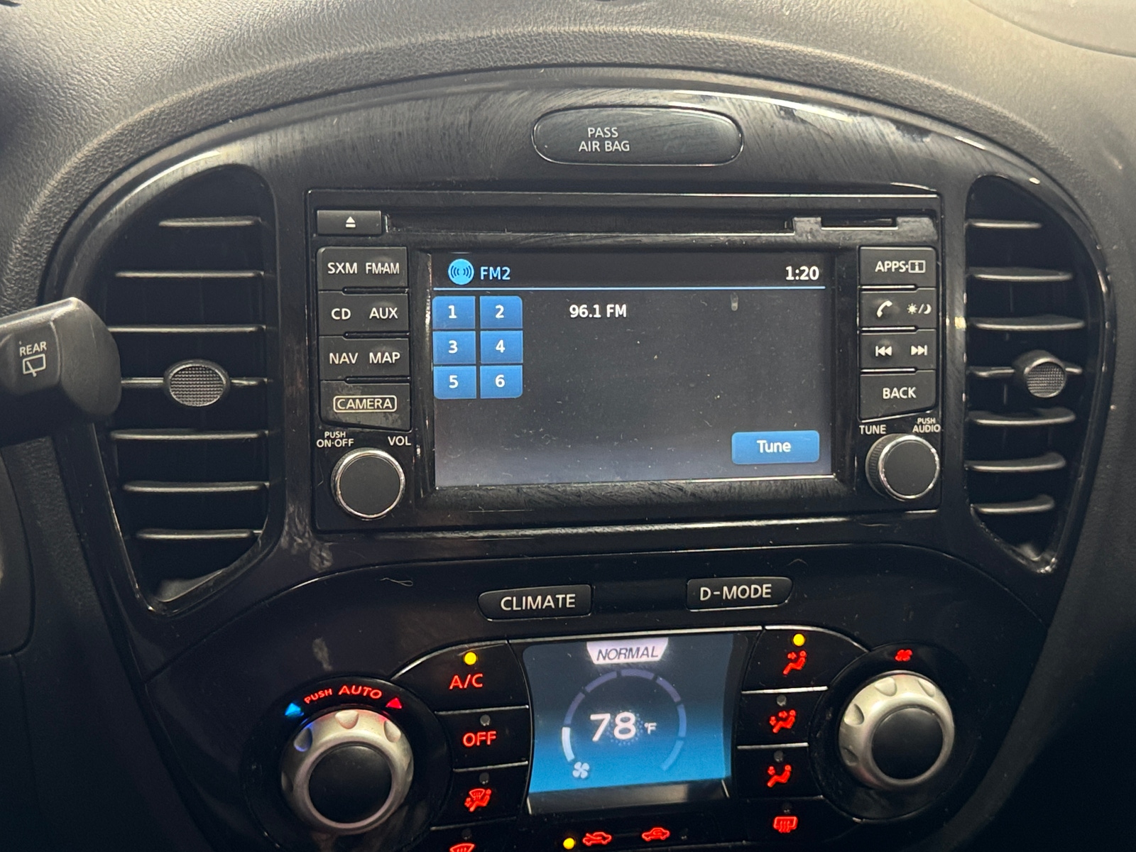 Thumbnail: 2015 Nissan Juke - 3