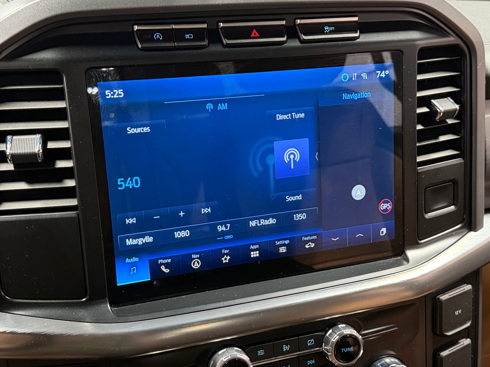 Thumbnail: 2021 Ford Econoline - 3