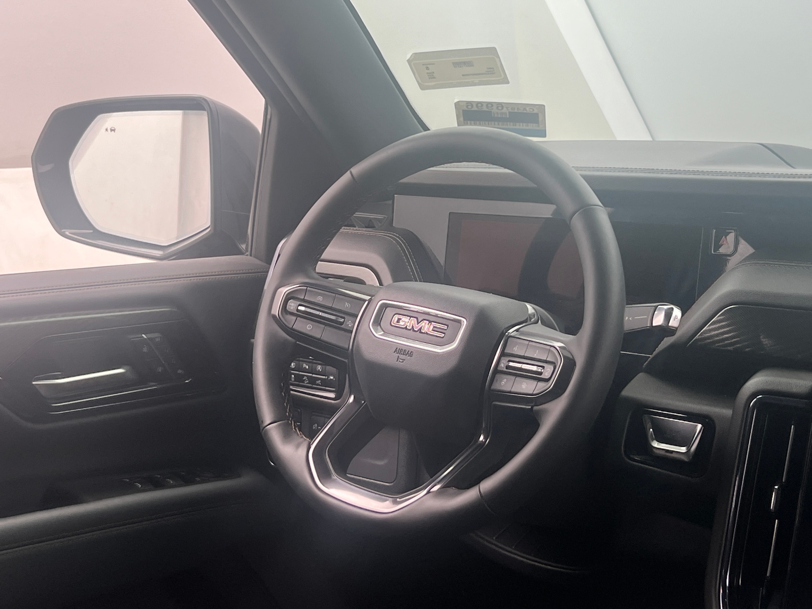 Thumbnail: 2025 GMC Yukon - 4