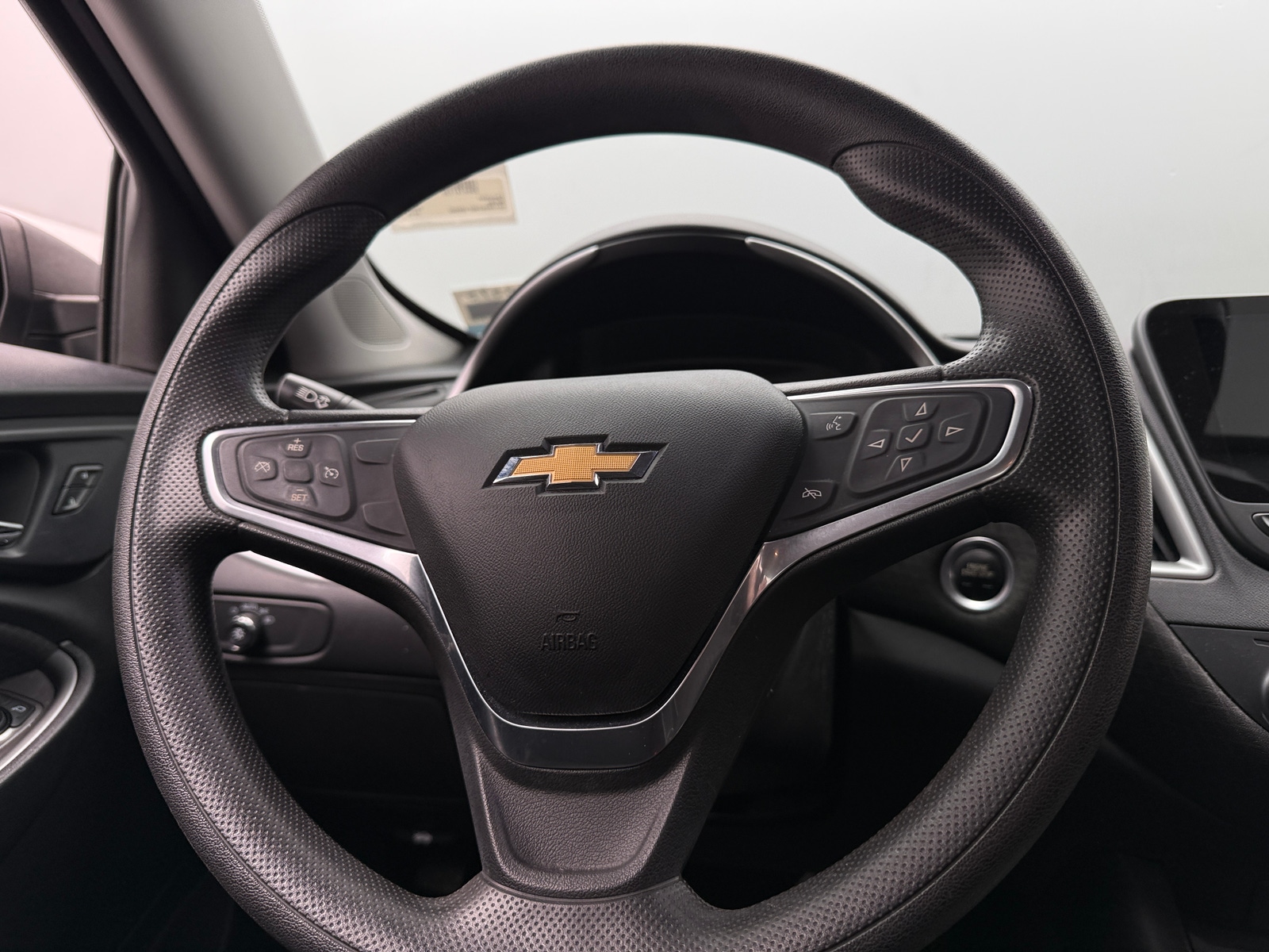 Thumbnail: 2019 Chevrolet Malibu - 5