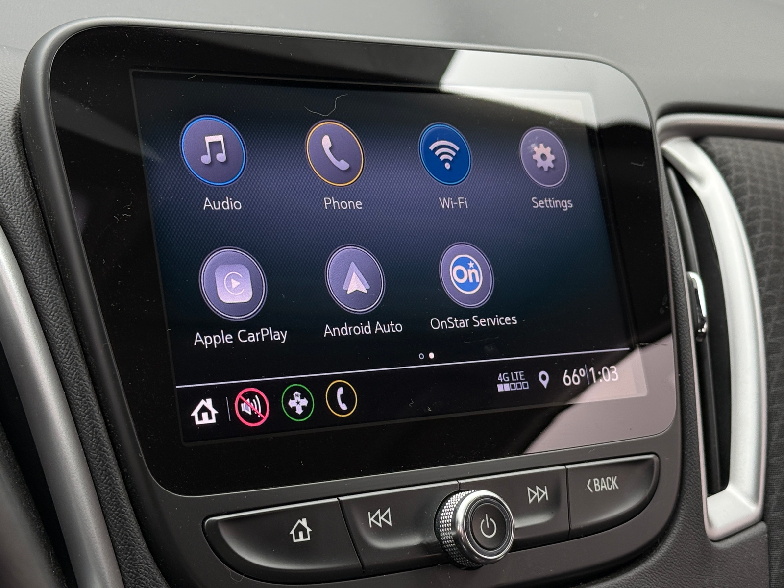 Thumbnail: 2019 Chevrolet Malibu - 4