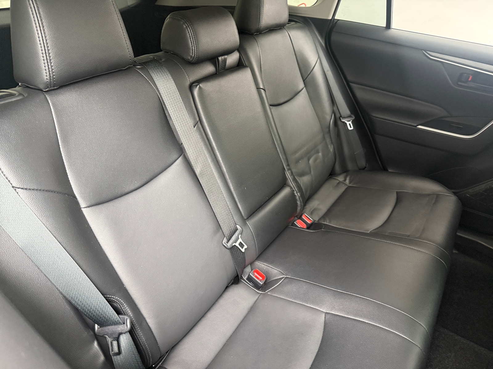 Thumbnail: 2021 Toyota RAV4 - 6