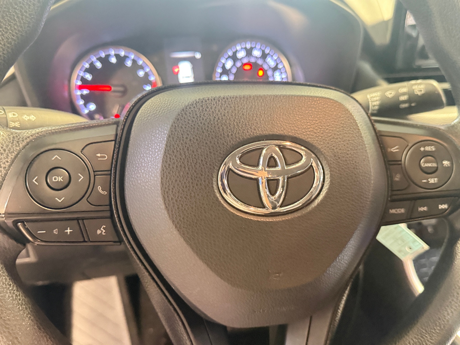 Thumbnail: 2021 Toyota RAV4 - 5