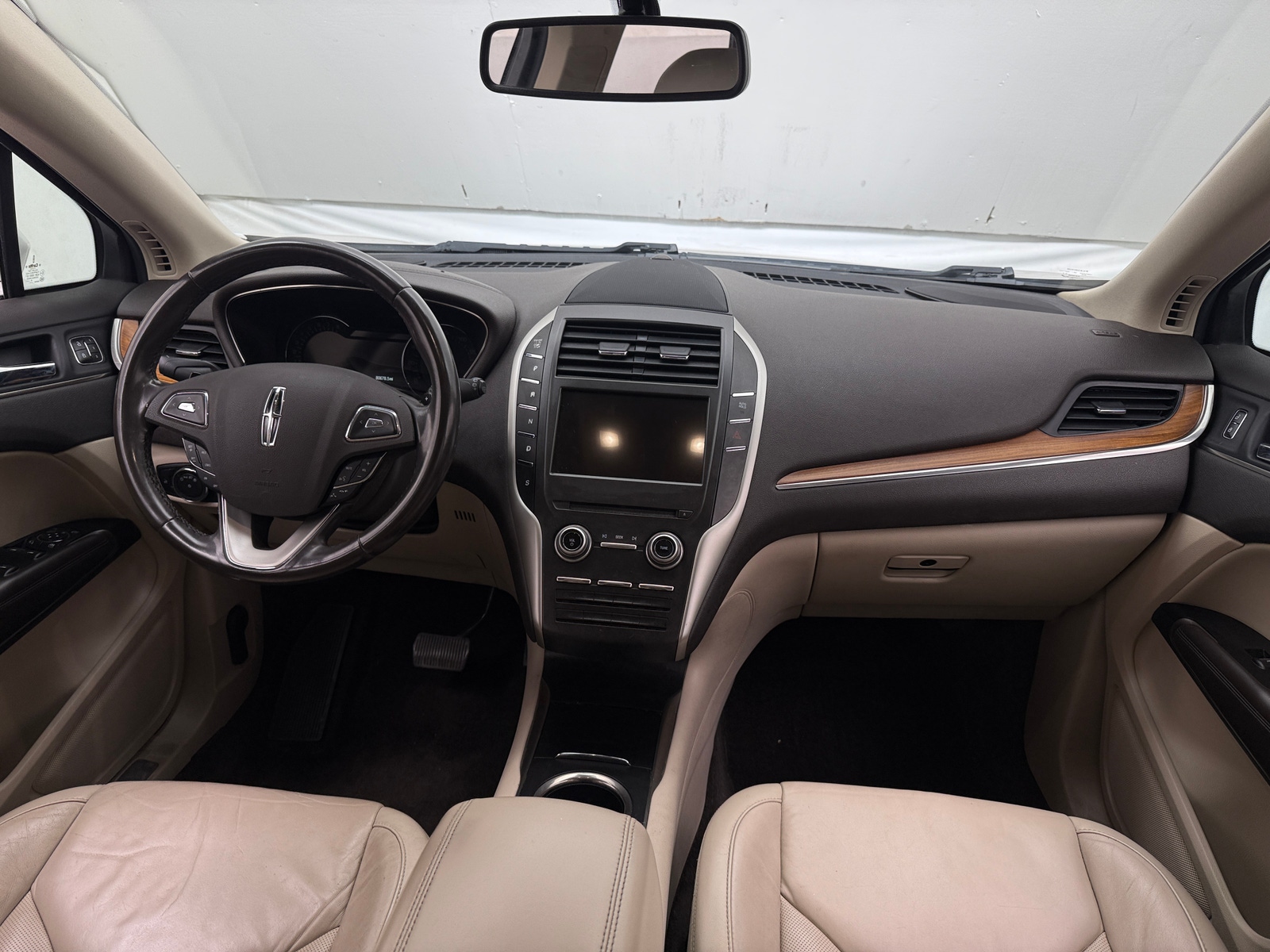 Thumbnail: 2017 Lincoln MKC - 2