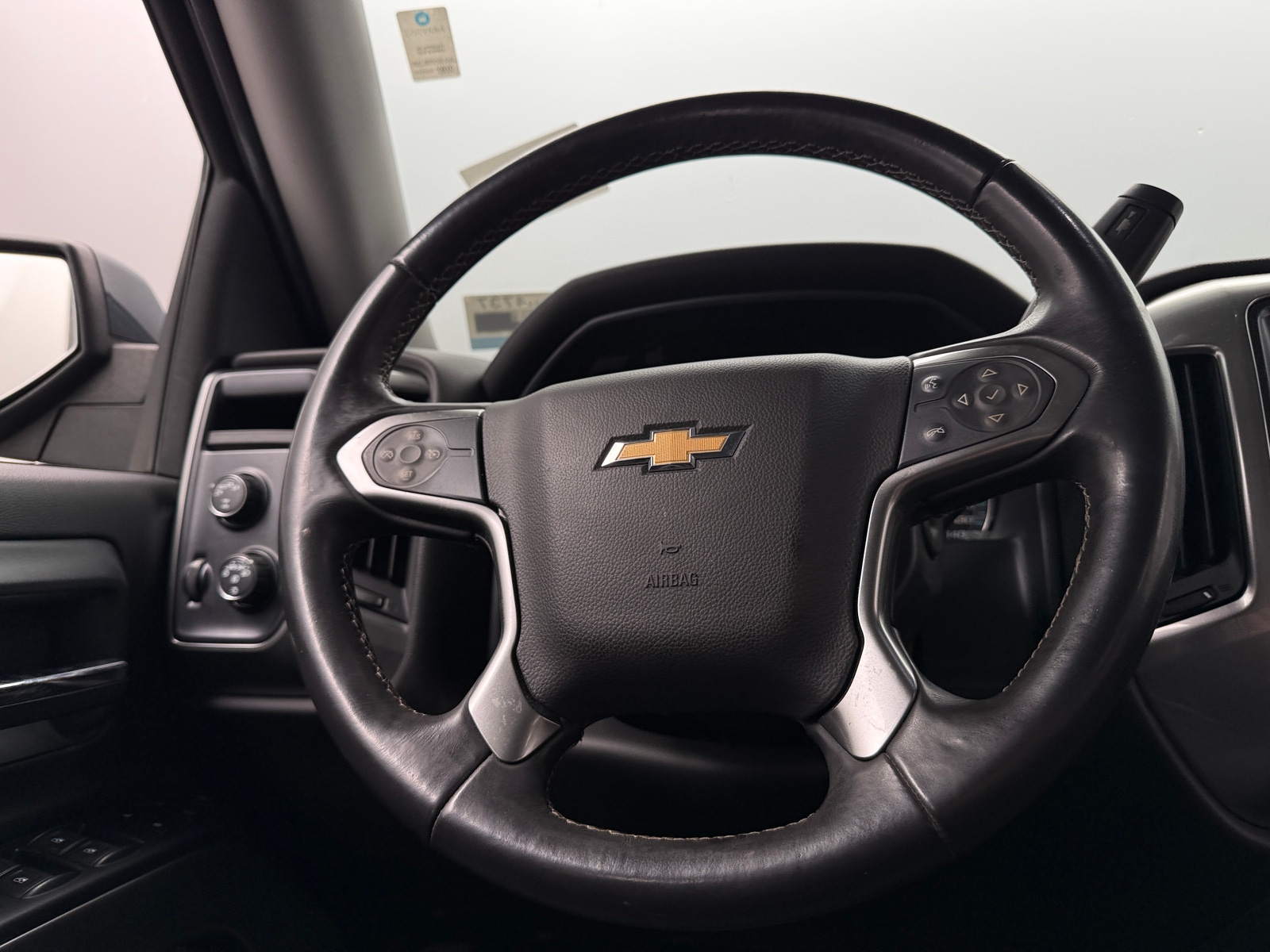 Thumbnail: 2017 Chevrolet Silverado 1500 - 5