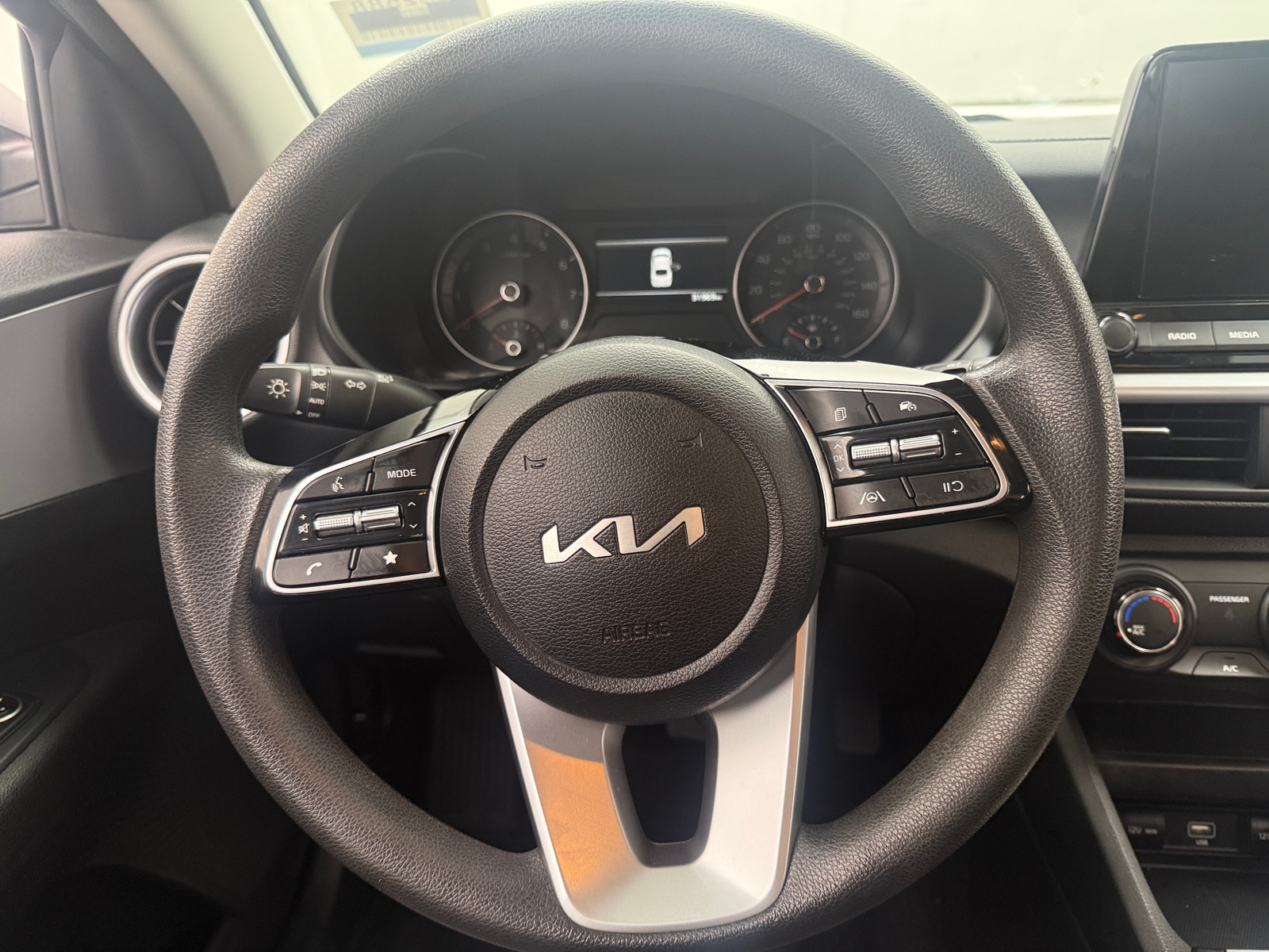 Thumbnail: 2023 Kia Forte - 5