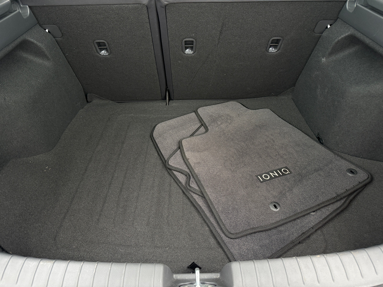 Thumbnail: 2019 Hyundai Ioniq - 7