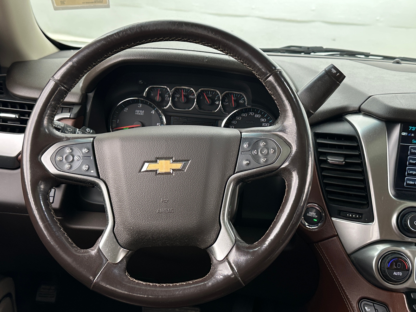 Thumbnail: 2019 Chevrolet Suburban - 4
