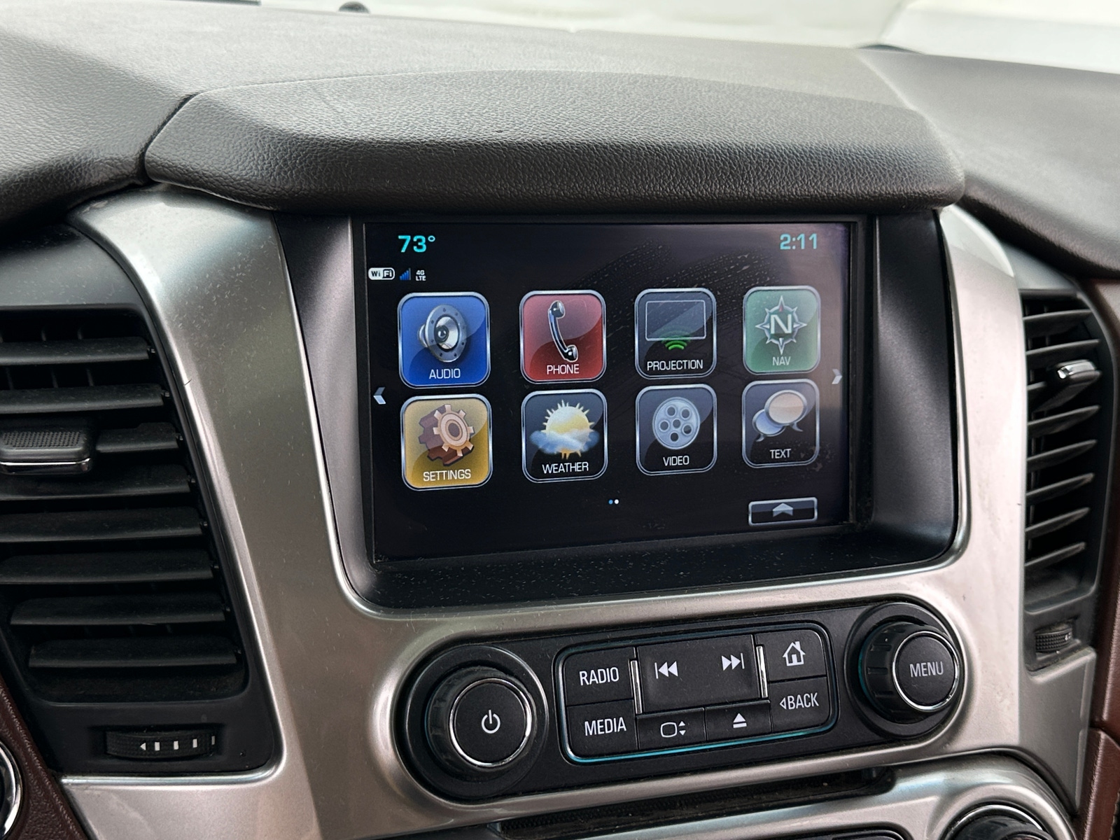 Thumbnail: 2019 Chevrolet Suburban - 3
