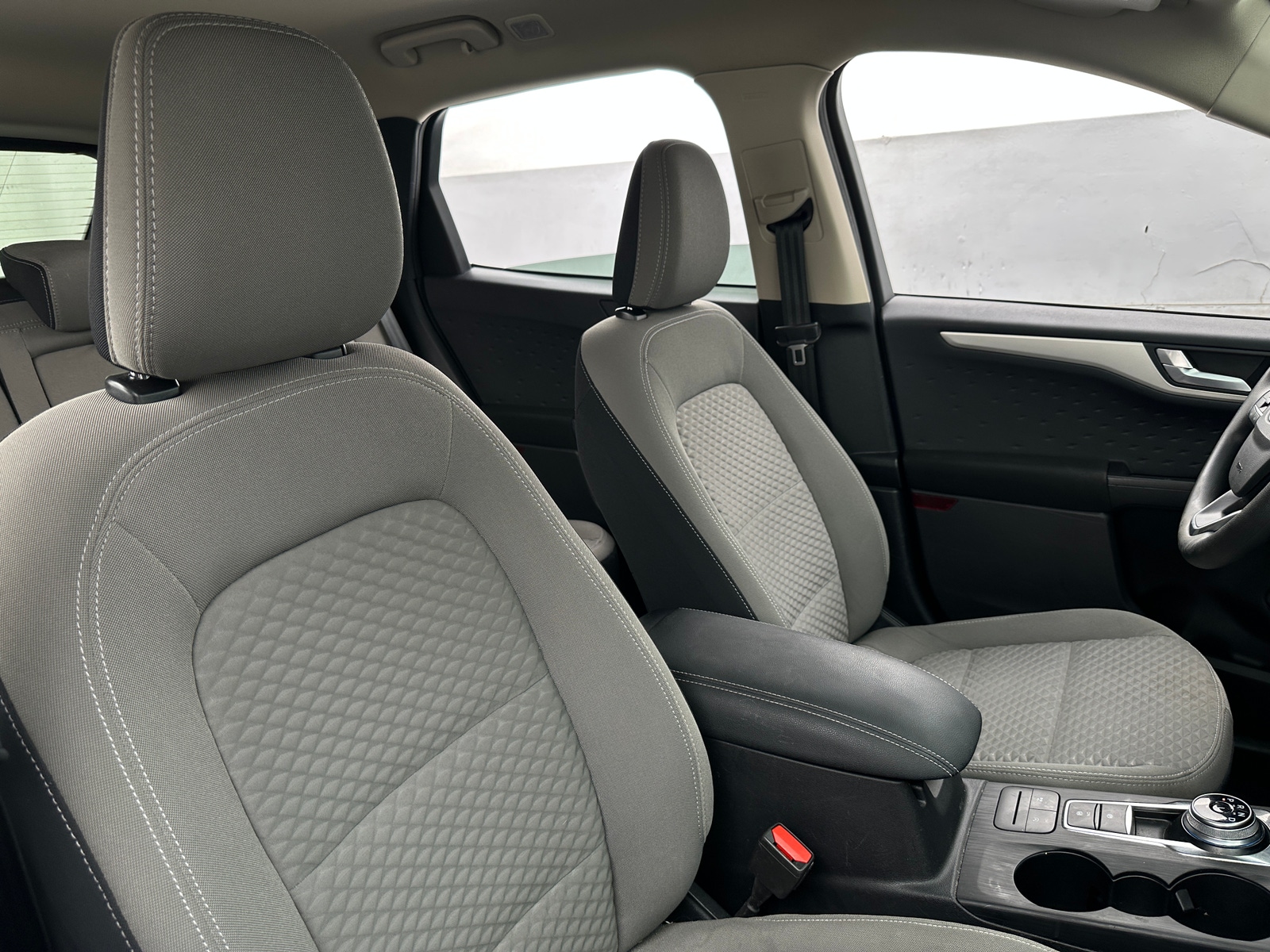 Thumbnail: 2020 Ford Escape - 2