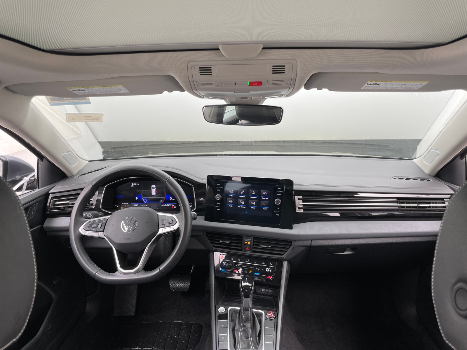 Thumbnail: 2025 Volkswagen Jetta - 2