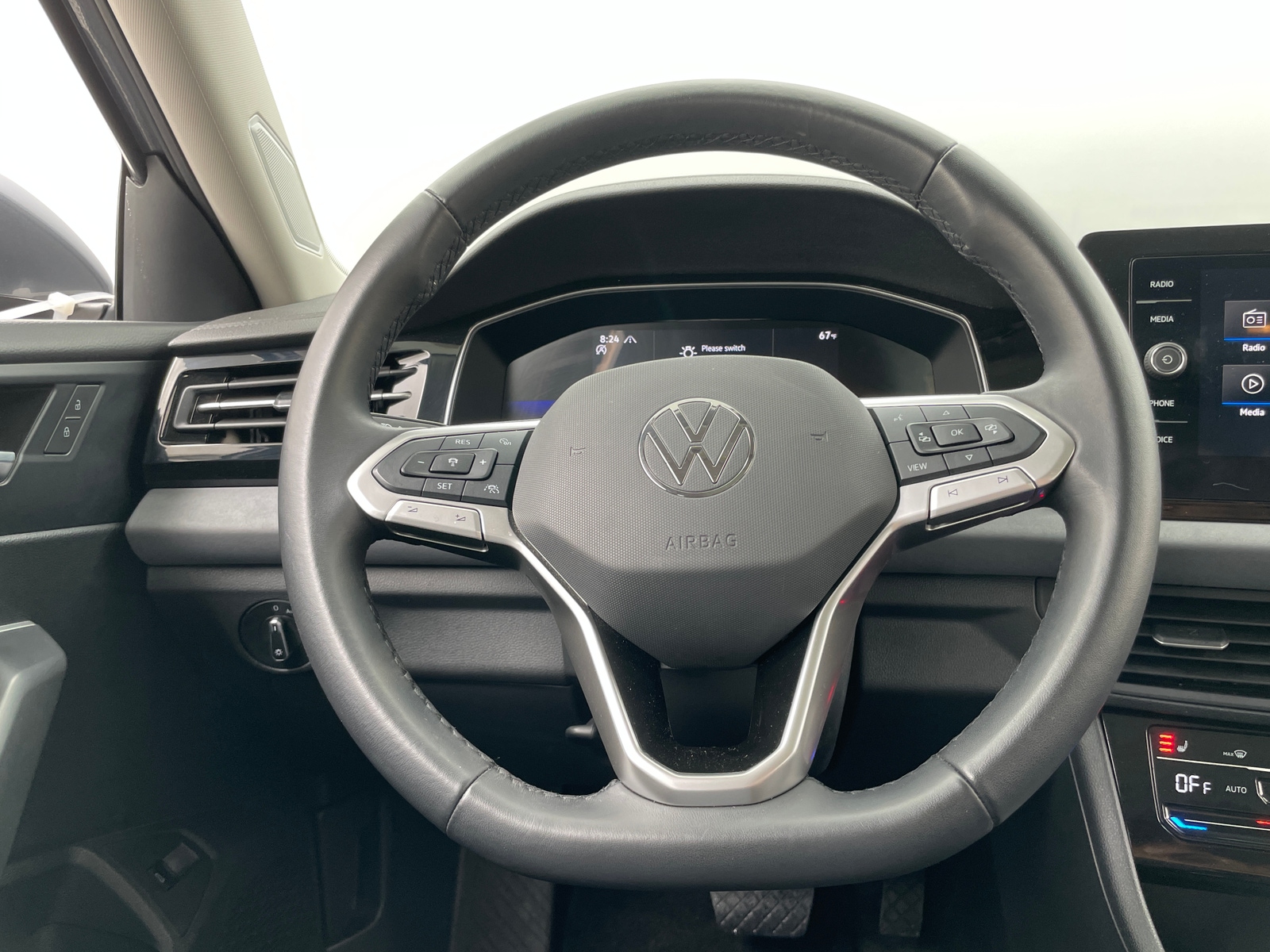 Thumbnail: 2025 Volkswagen Jetta - 4