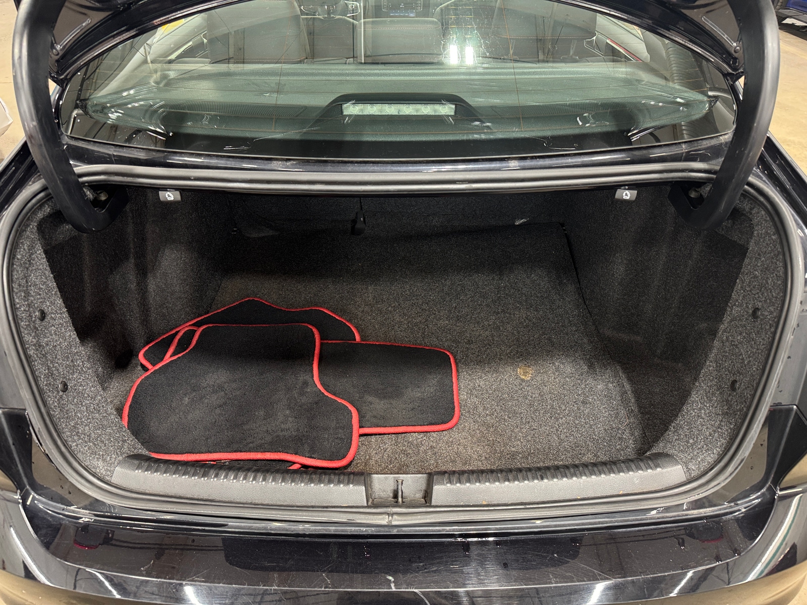 Thumbnail: 2017 Volkswagen Jetta - 6