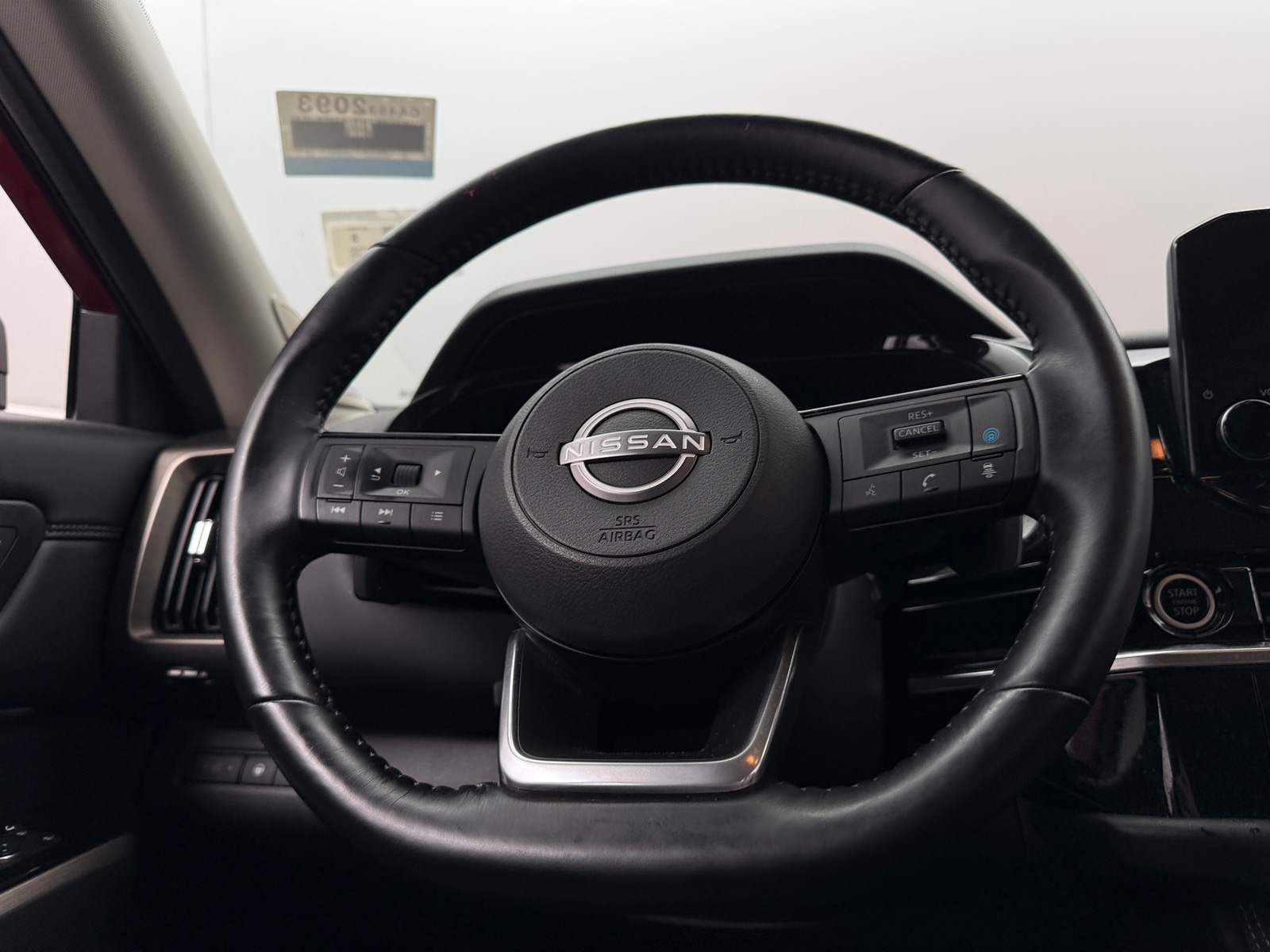 Thumbnail: 2023 Nissan Pathfinder - 4