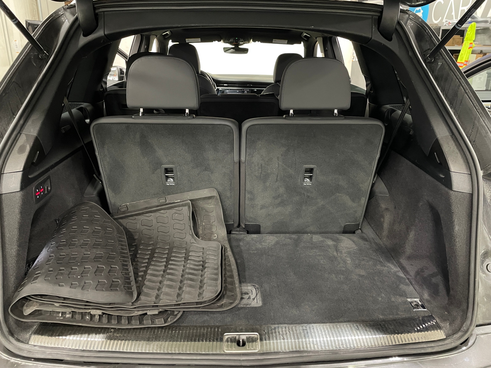 Thumbnail: 2021 Audi Q7 - 6