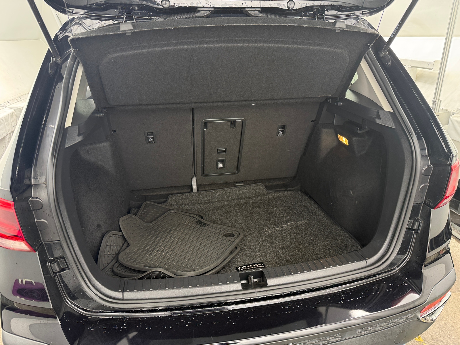 Thumbnail: 2022 Volkswagen Taos - 7