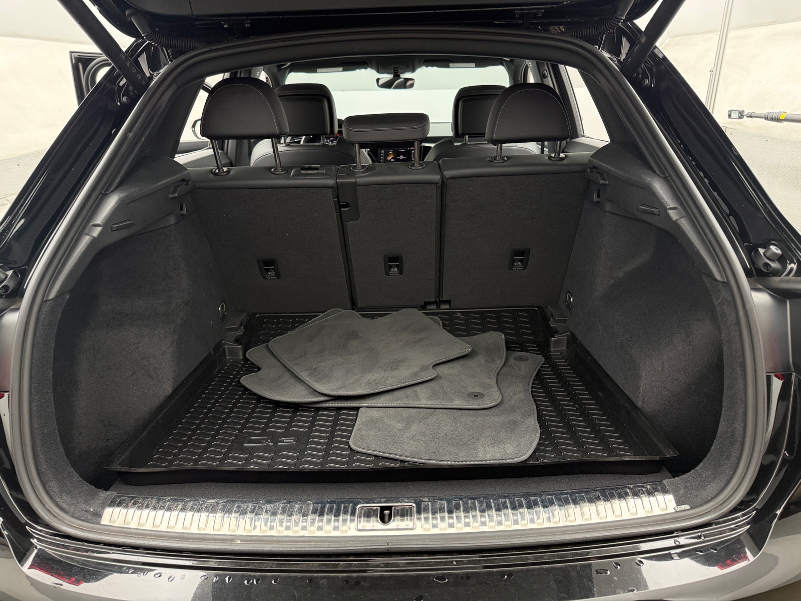 Thumbnail: 2023 Audi Q3 - 6