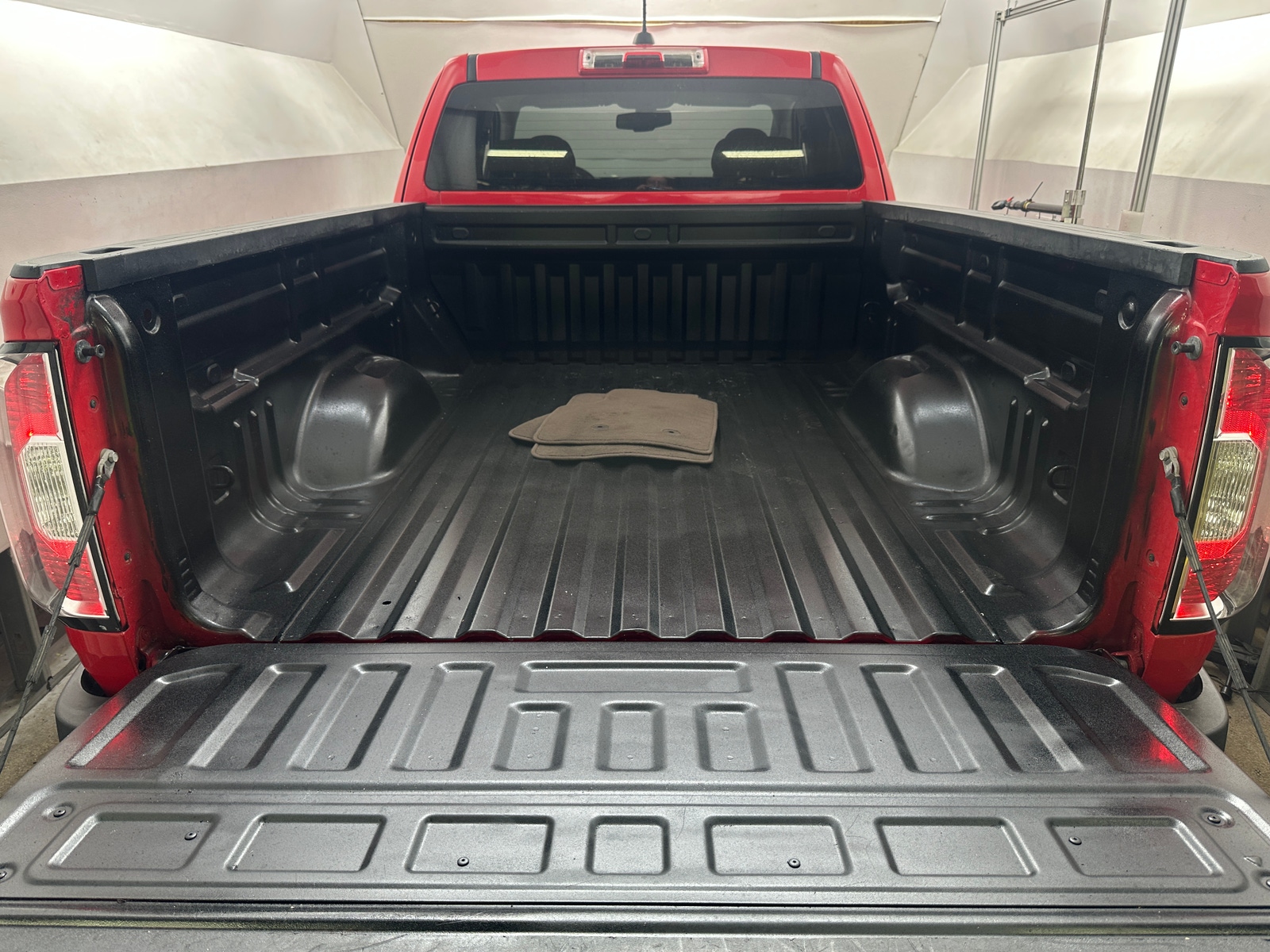 Thumbnail: 2017 GMC Canyon - 6