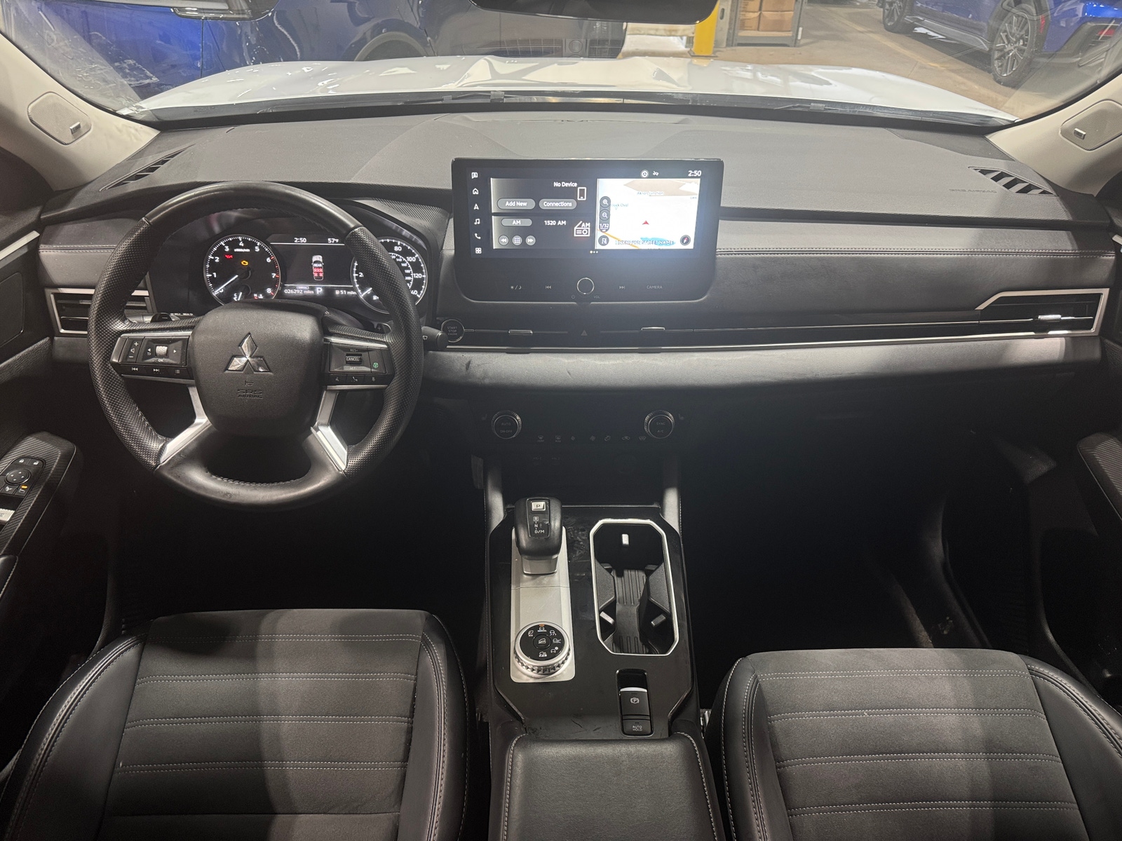 Thumbnail: 2025 Mitsubishi Outlander - 2