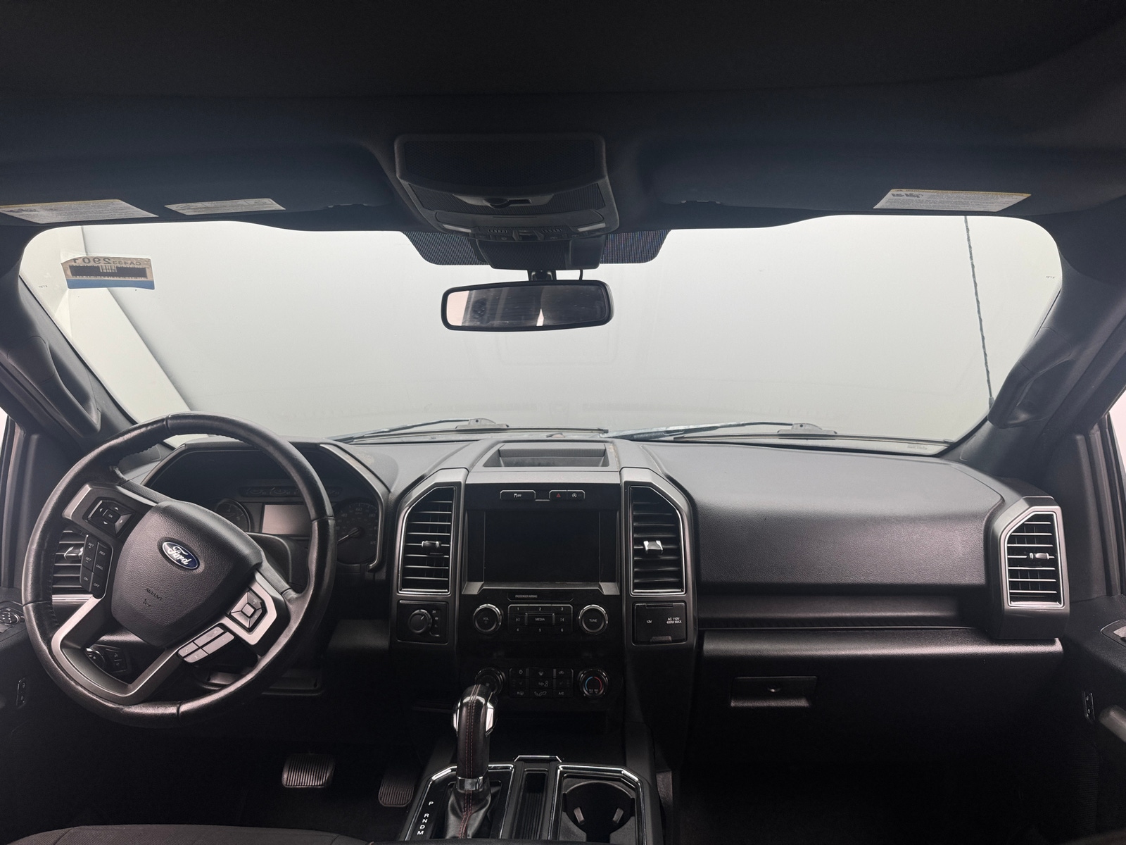 Thumbnail: 2019 Ford Econoline - 3