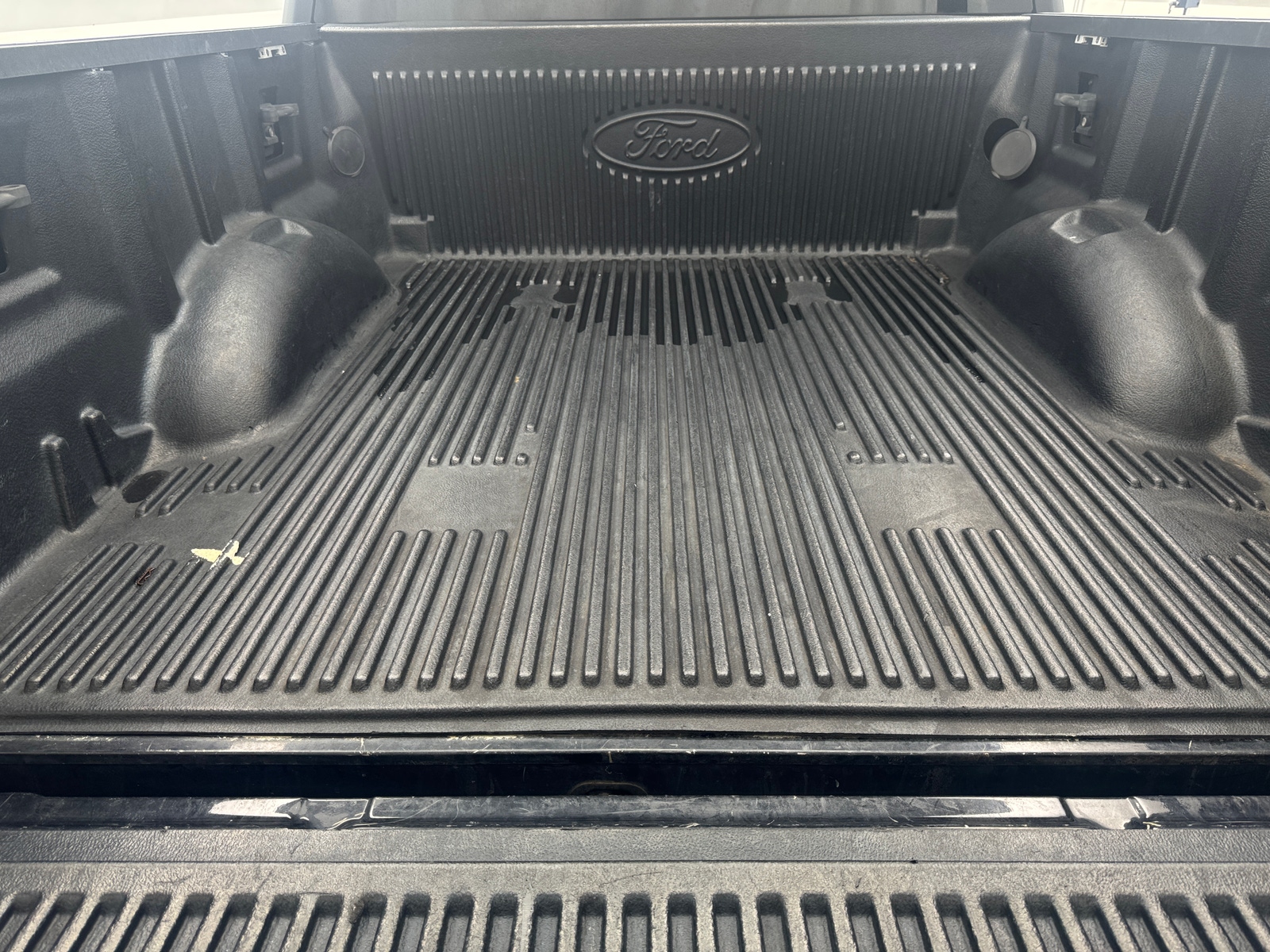 Thumbnail: 2019 Ford Econoline - 7