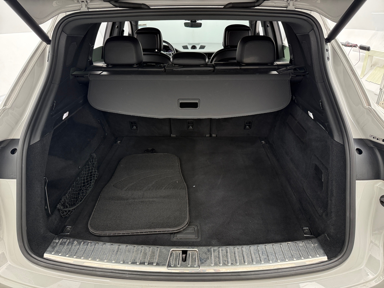 Thumbnail: 2021 Porsche Cayenne - 6