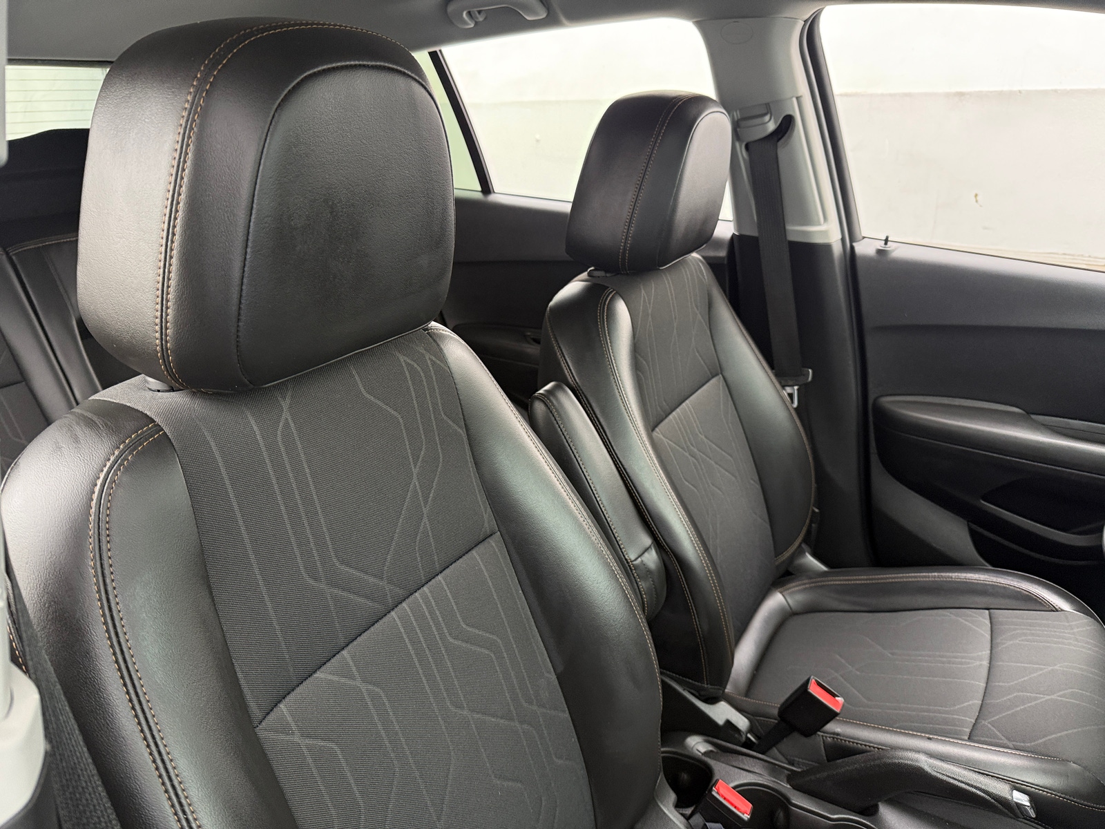 Thumbnail: 2017 Chevrolet Trax - 2