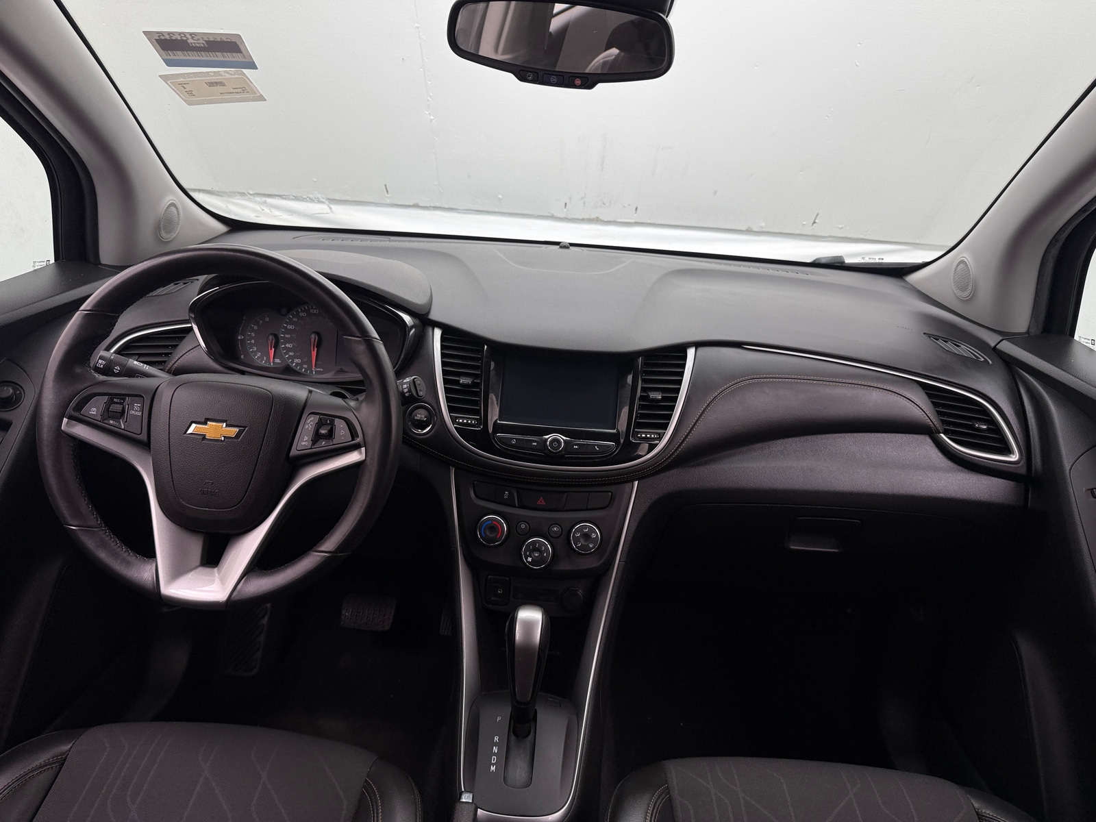 Thumbnail: 2017 Chevrolet Trax - 3