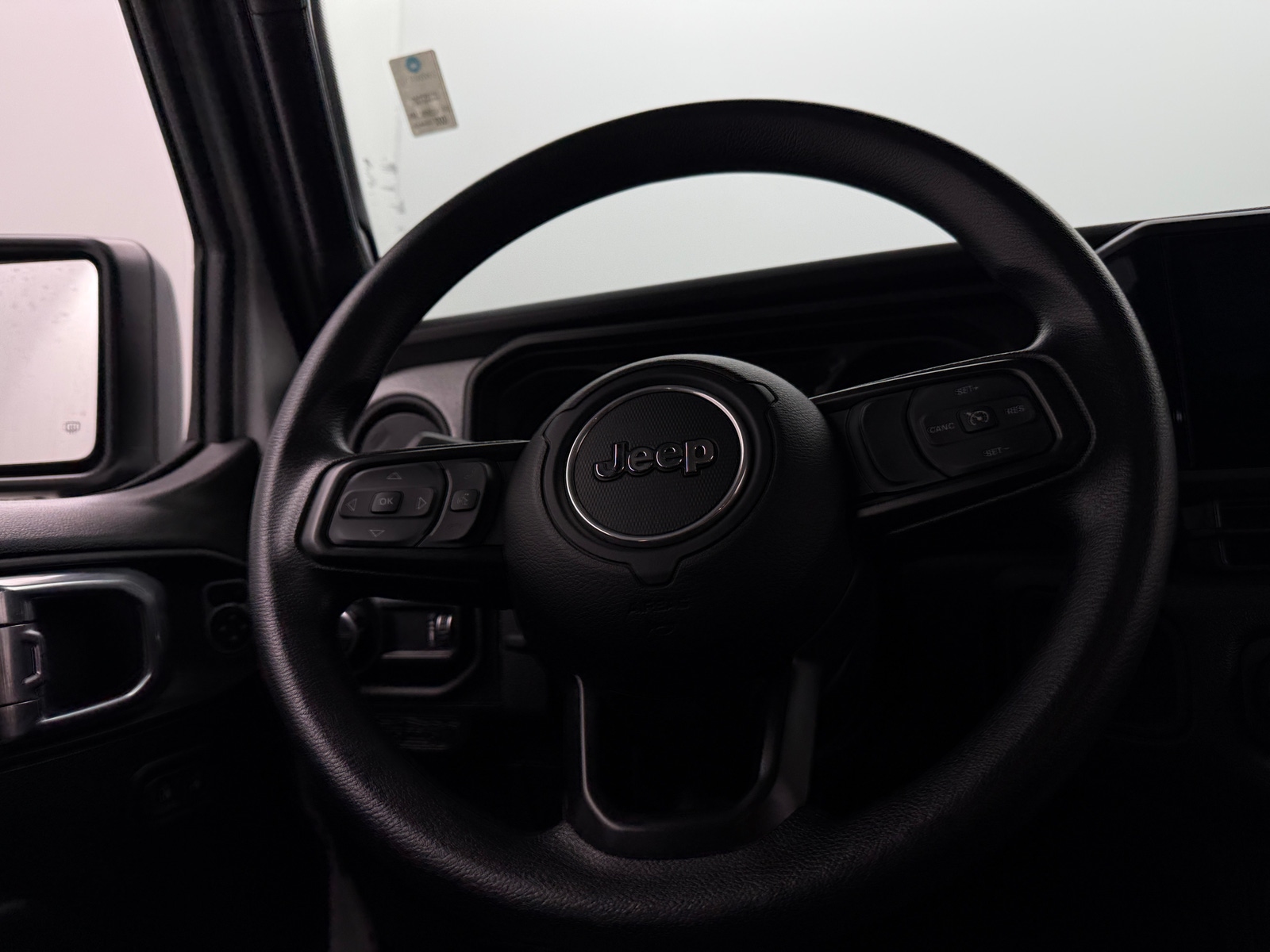 Thumbnail: 2025 Jeep Gladiator - 5