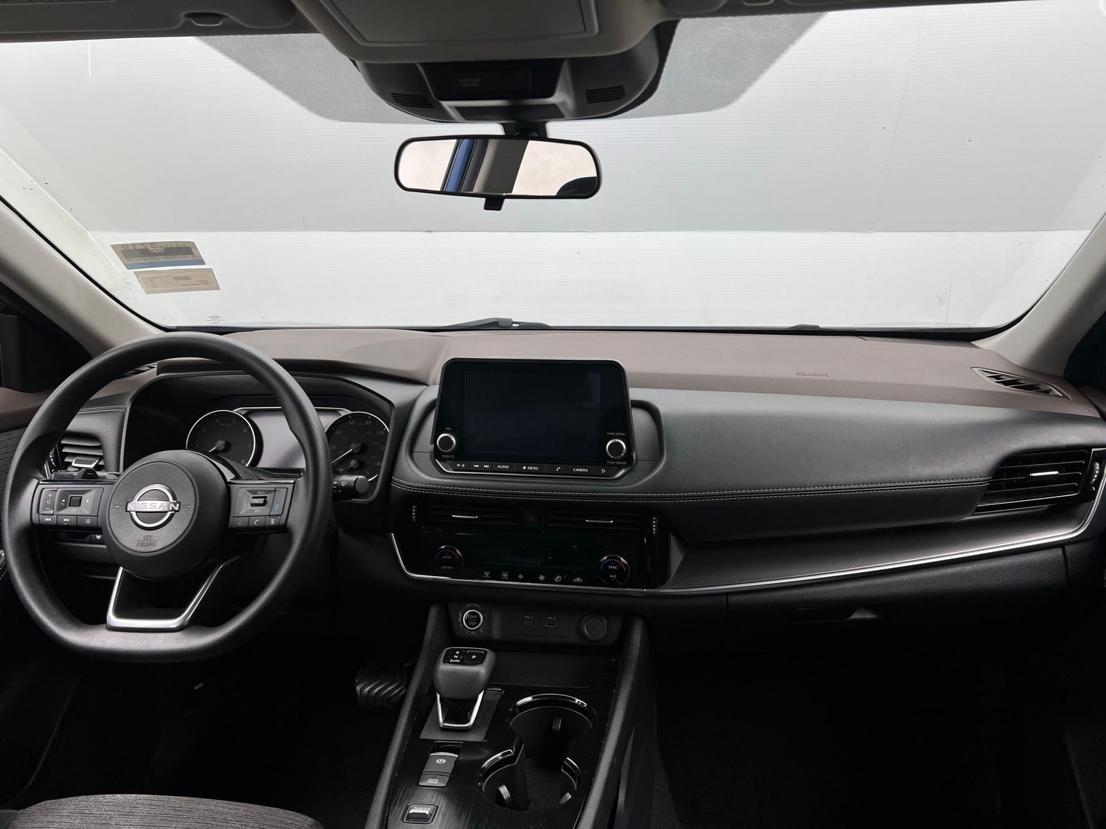 Thumbnail: 2023 Nissan Rogue - 3