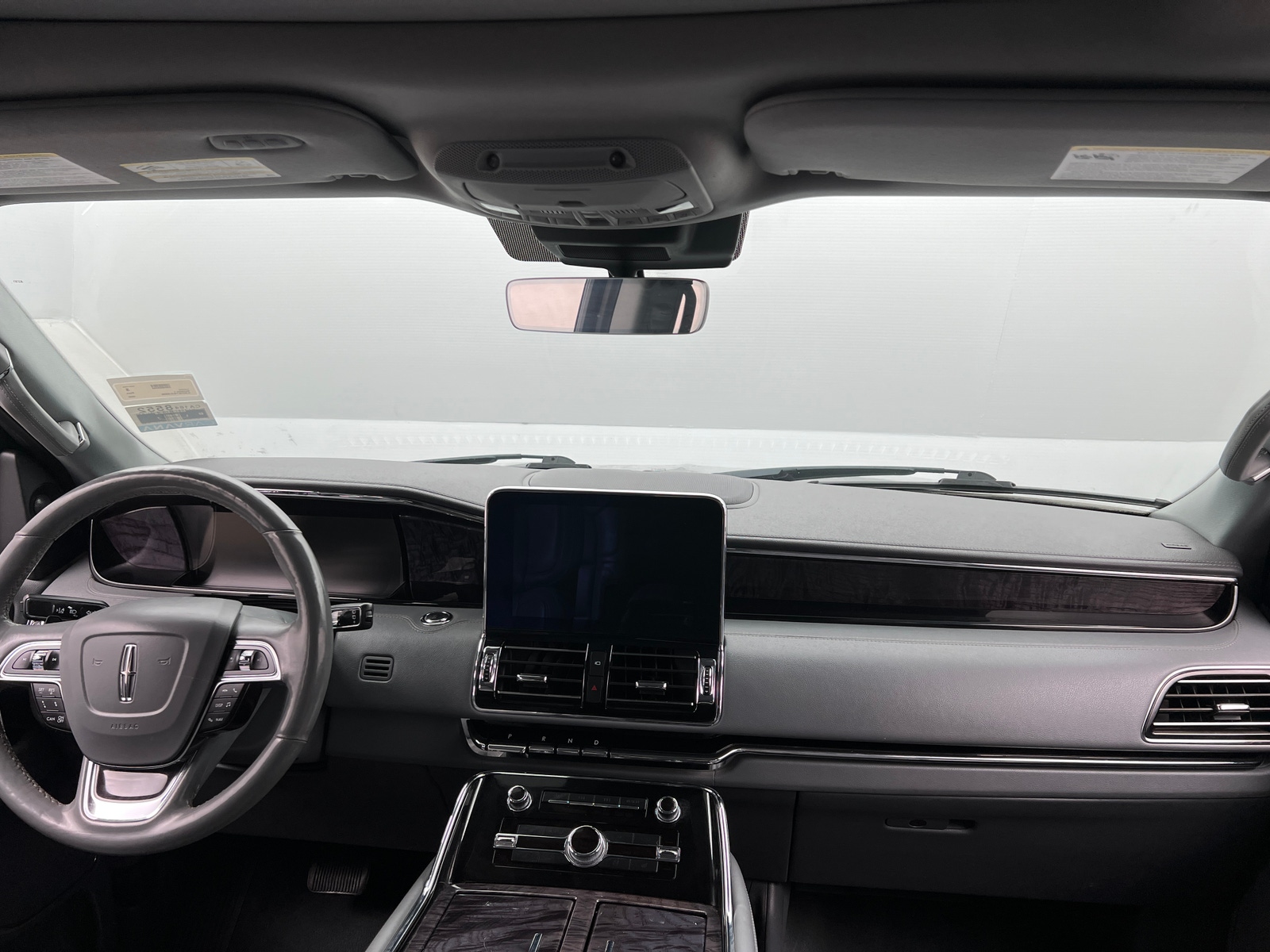 Thumbnail: 2020 Lincoln Navigator L - 2