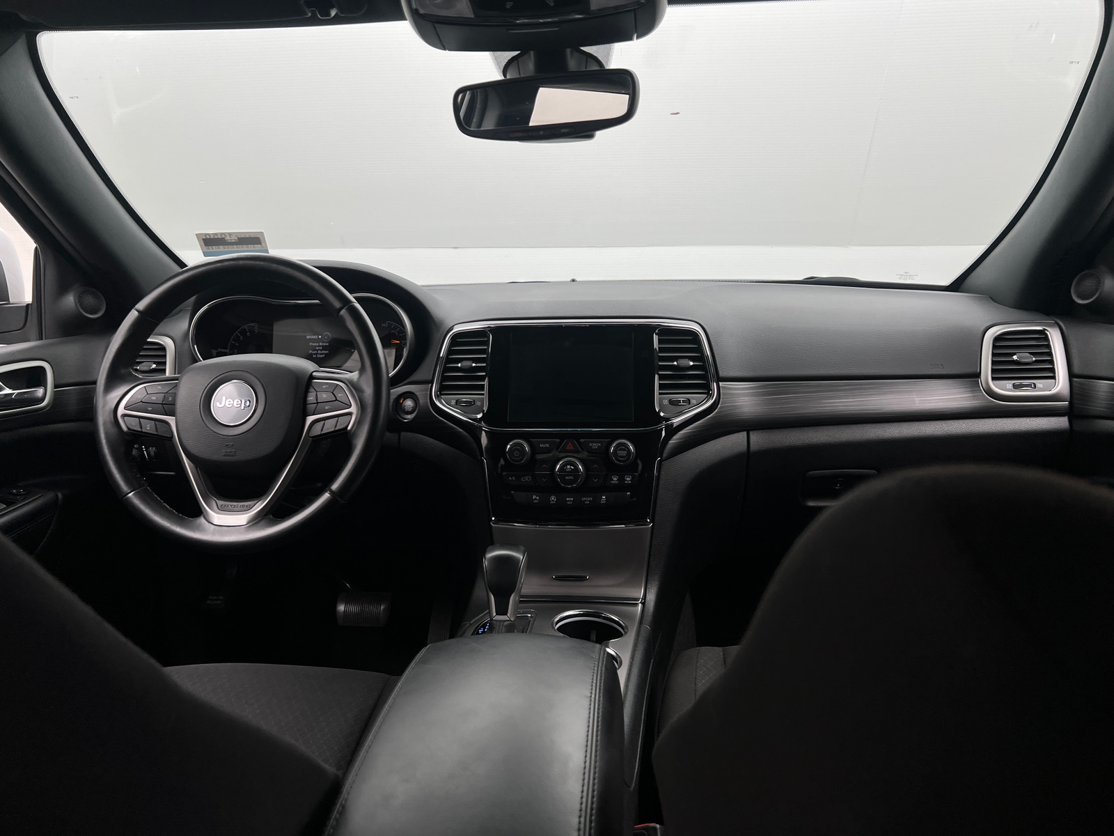 Thumbnail: 2022 Jeep Grand Cherokee - 3