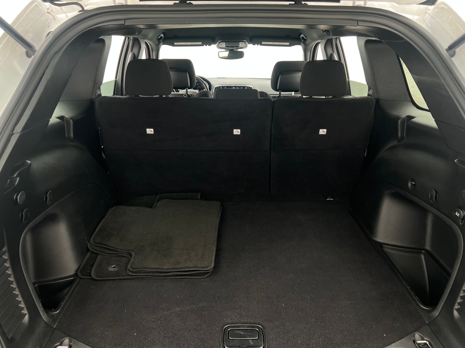 Thumbnail: 2022 Jeep Grand Cherokee - 7