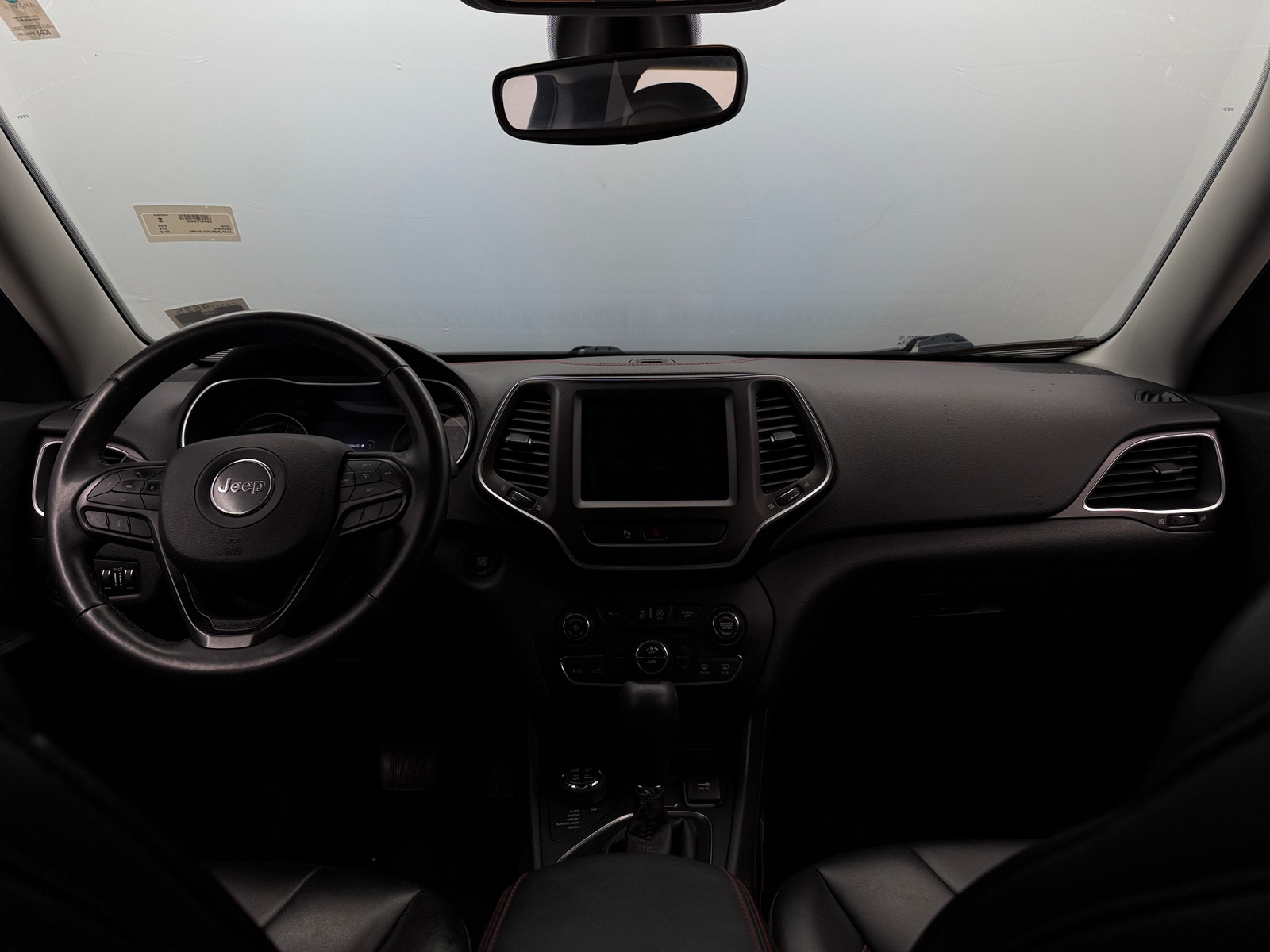 Thumbnail: 2019 Jeep Cherokee - 3