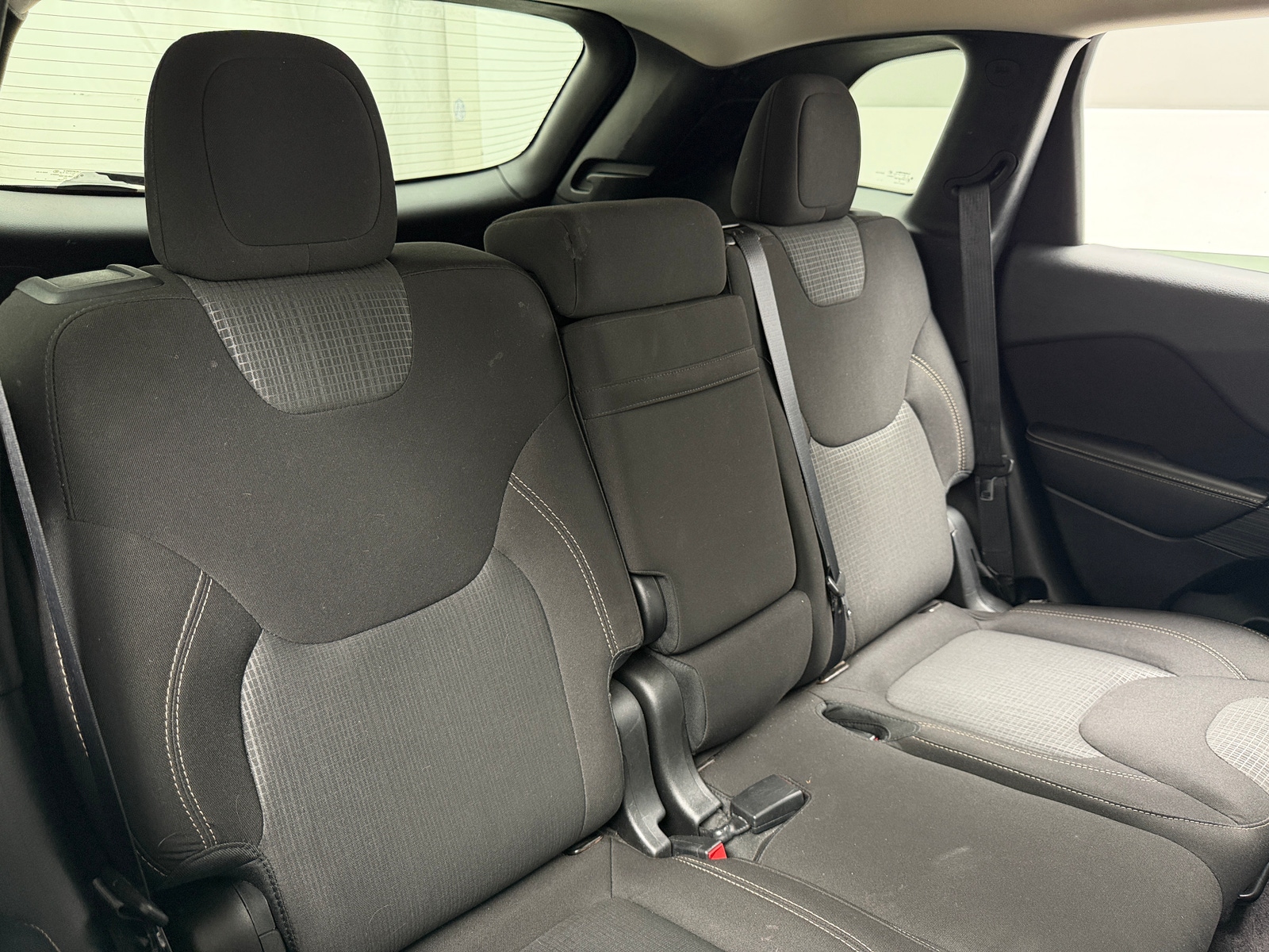 Thumbnail: 2016 Jeep Cherokee - 6