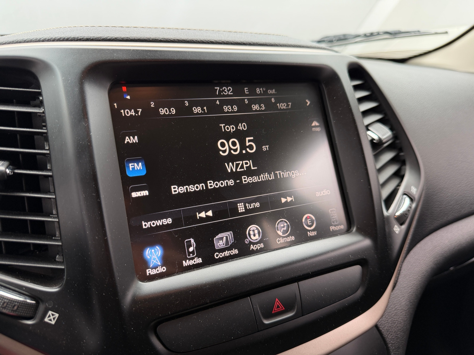 Thumbnail: 2016 Jeep Cherokee - 4