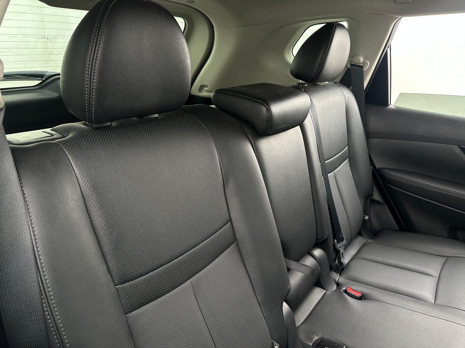 Thumbnail: 2017 Nissan Rogue - 5