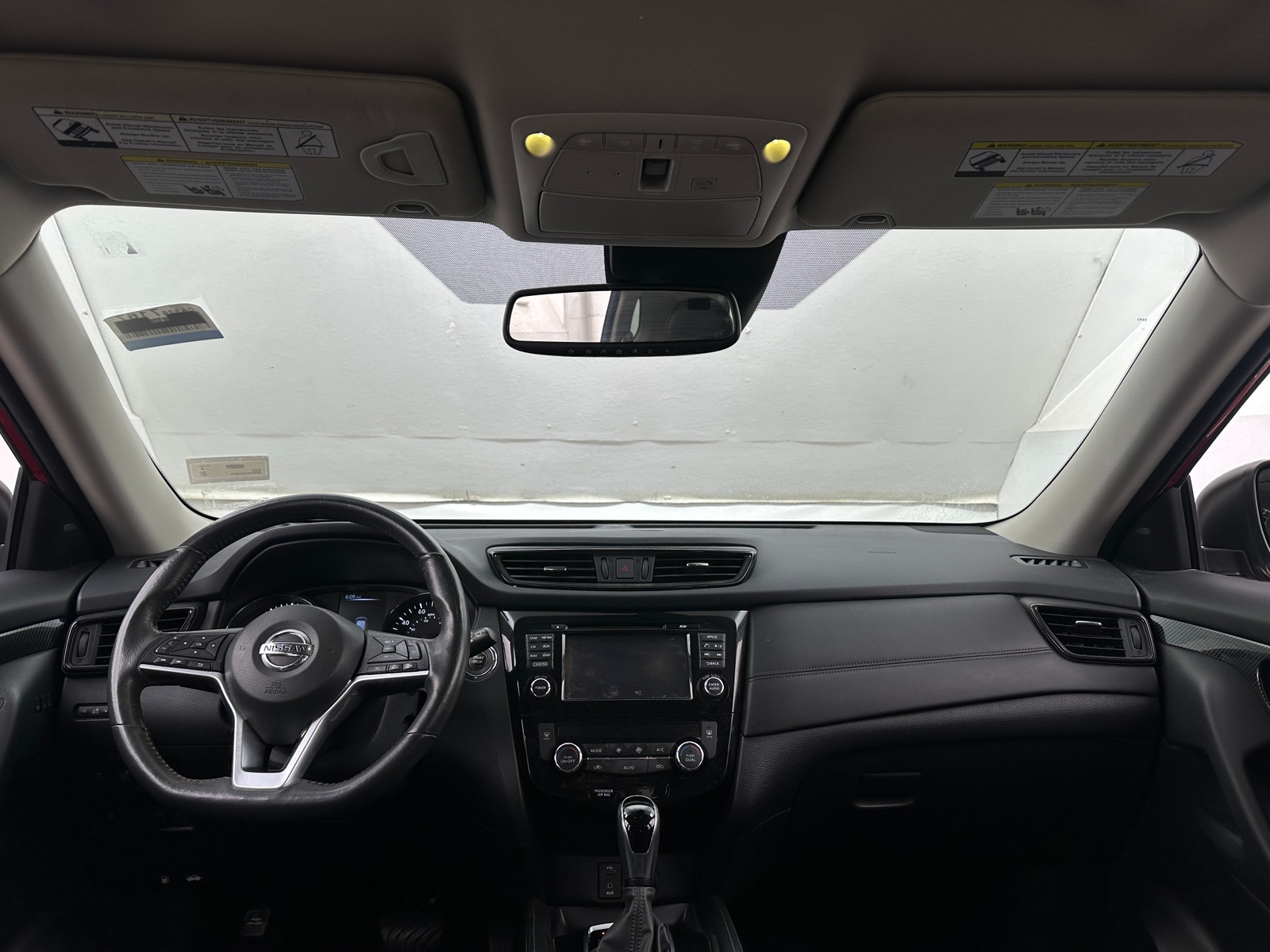 Thumbnail: 2017 Nissan Rogue - 2