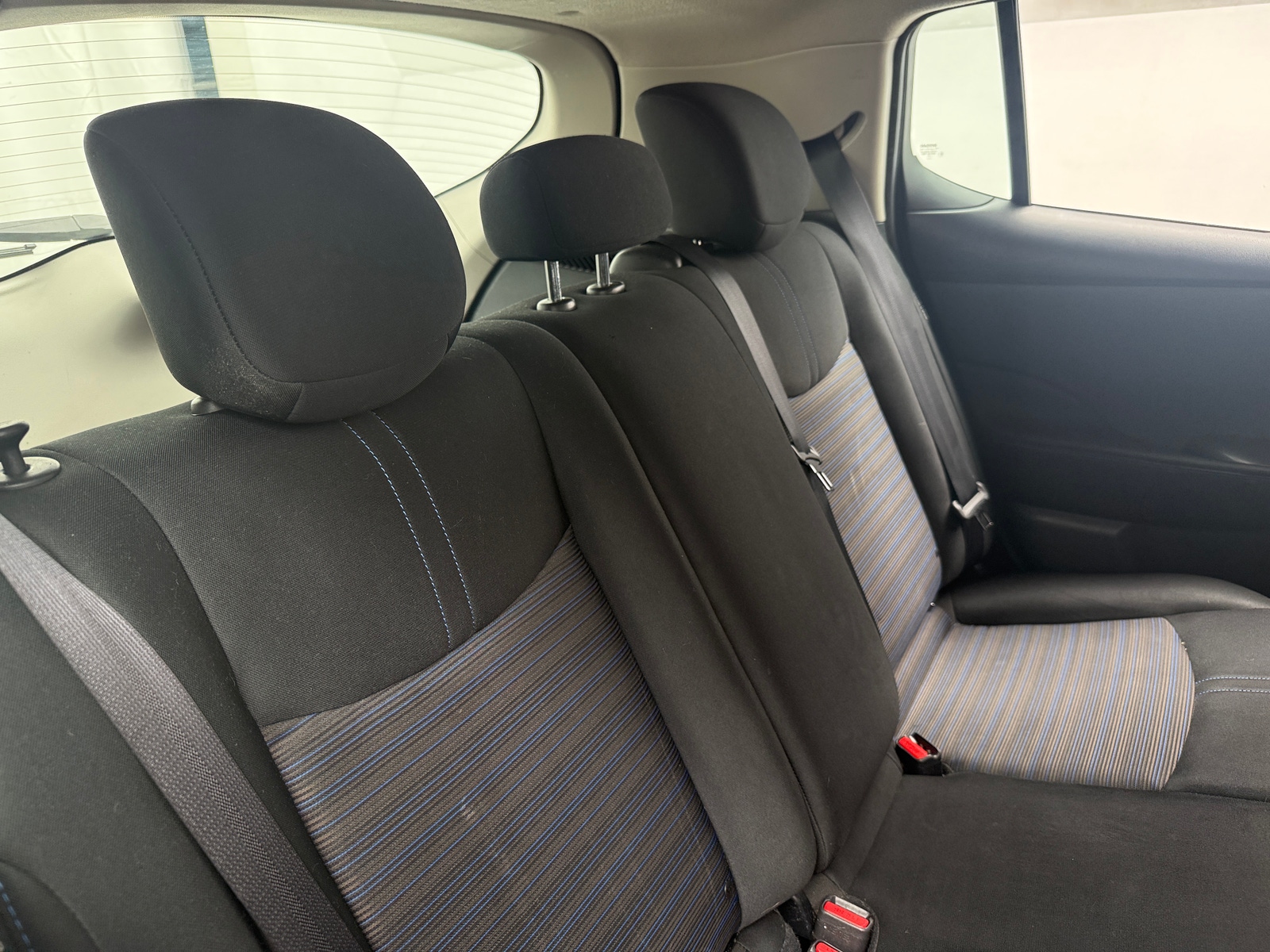 Thumbnail: 2023 Nissan Leaf - 6