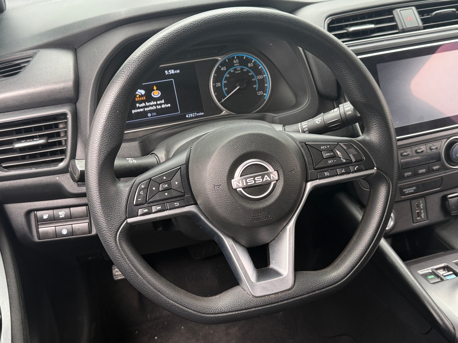 Thumbnail: 2023 Nissan Leaf - 5