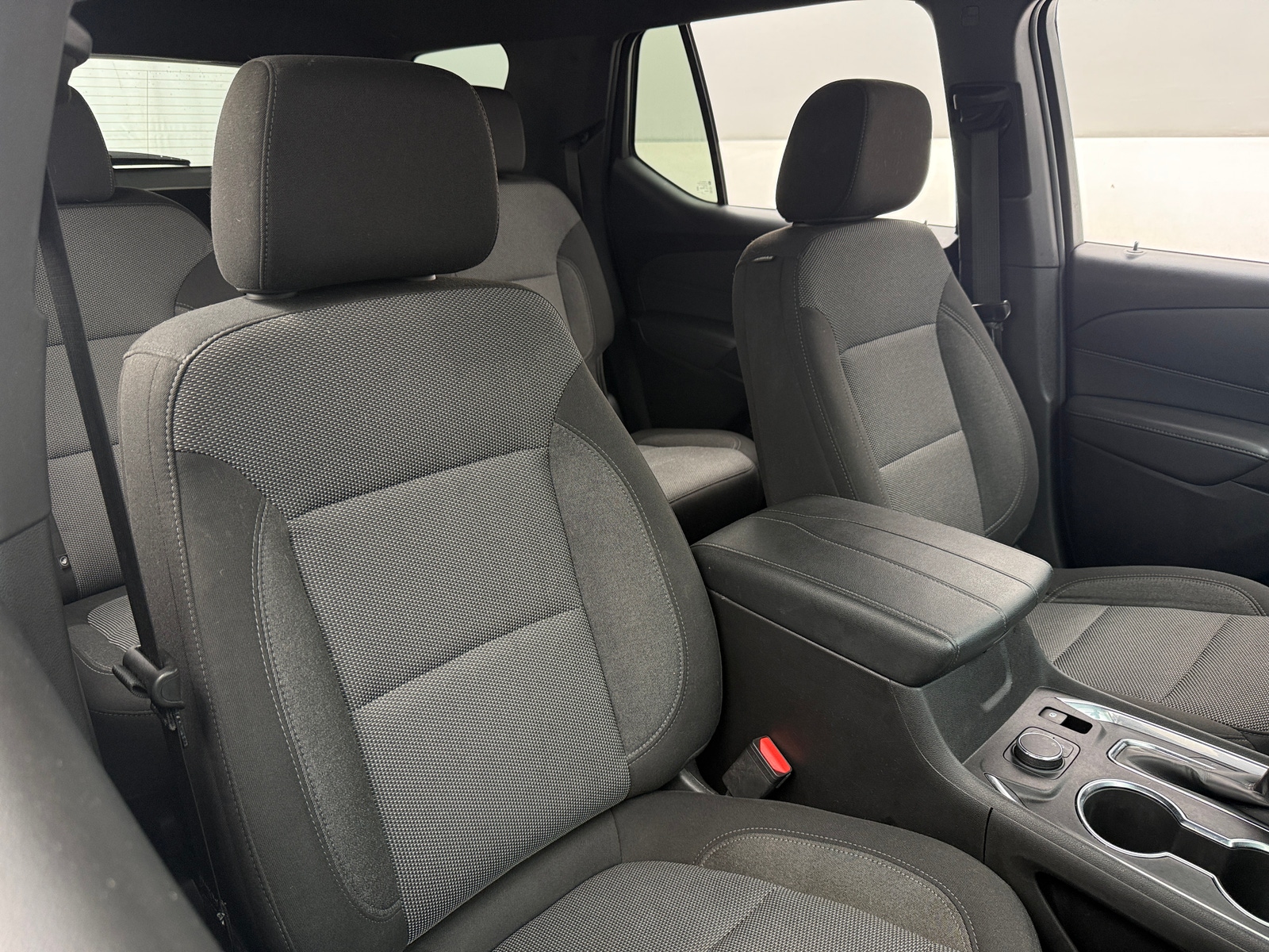 Thumbnail: 2023 Chevrolet Traverse - 2