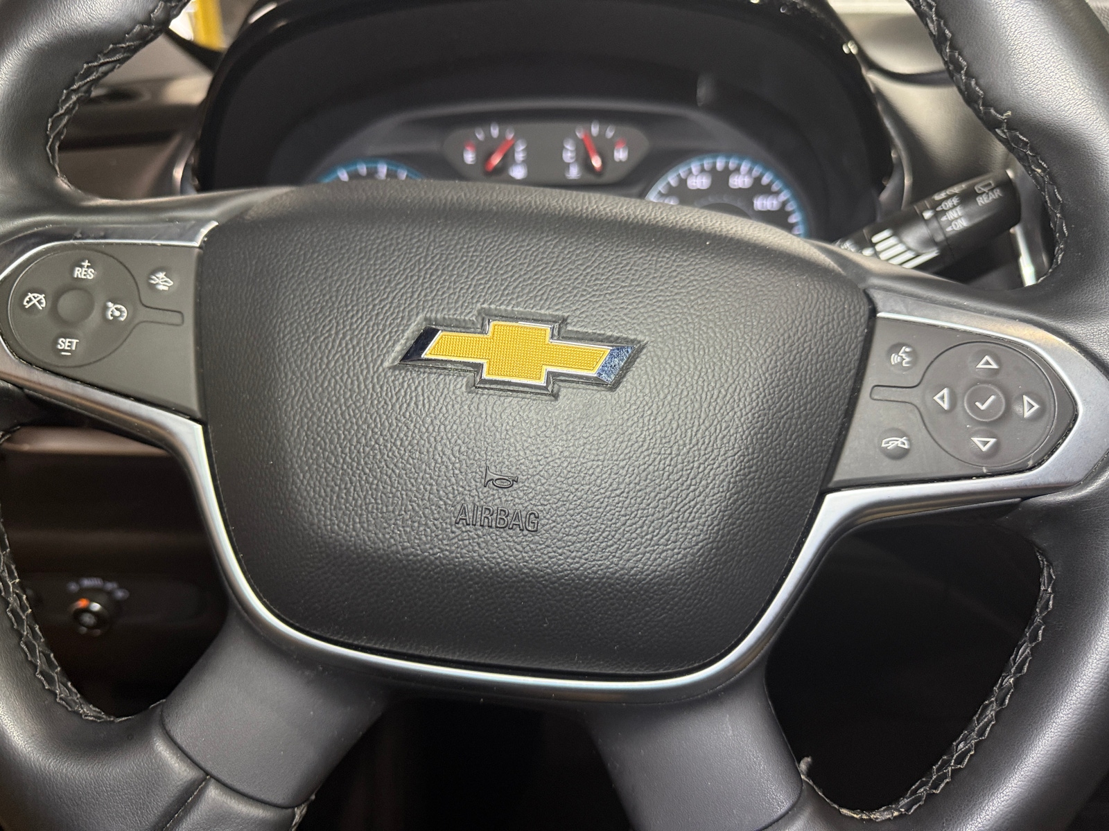 Thumbnail: 2023 Chevrolet Traverse - 5