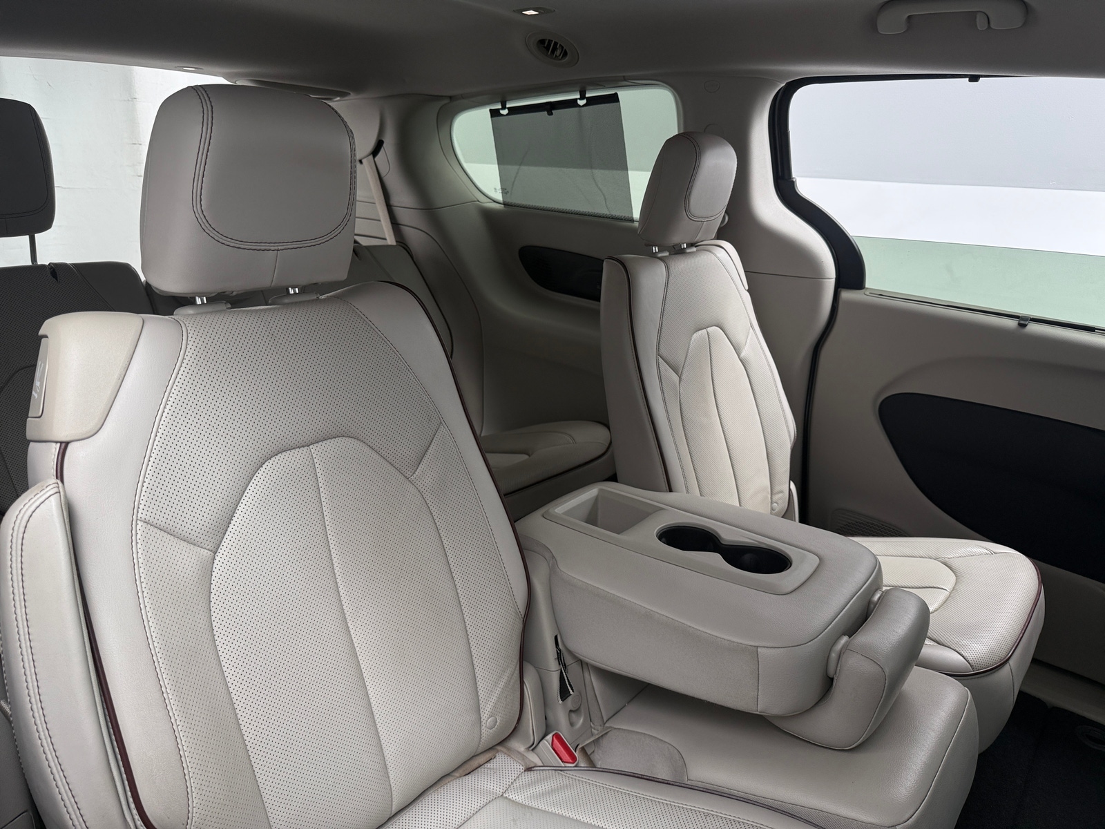 Thumbnail: 2017 Chrysler Pacifica - 5