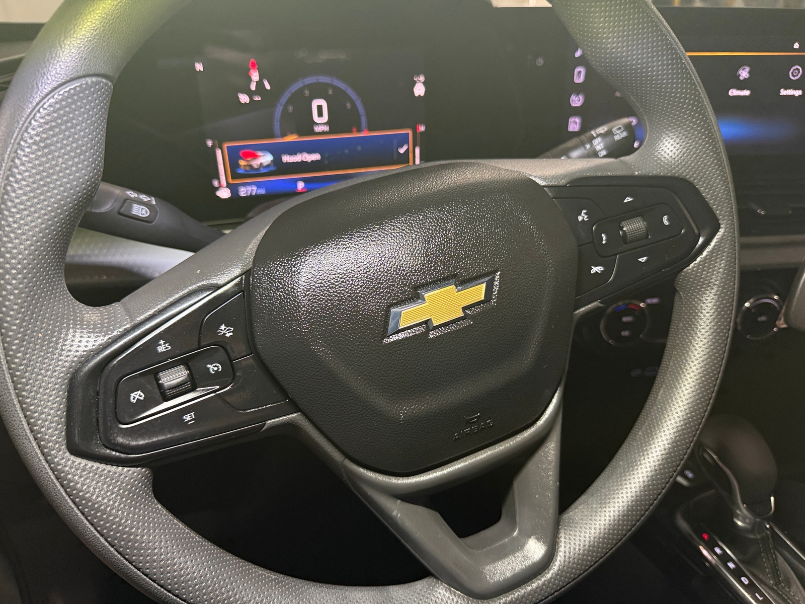 Thumbnail: 2025 Chevrolet Trax - 5