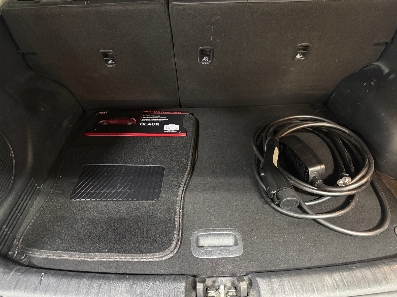 Thumbnail: 2022 Kia Niro - 6