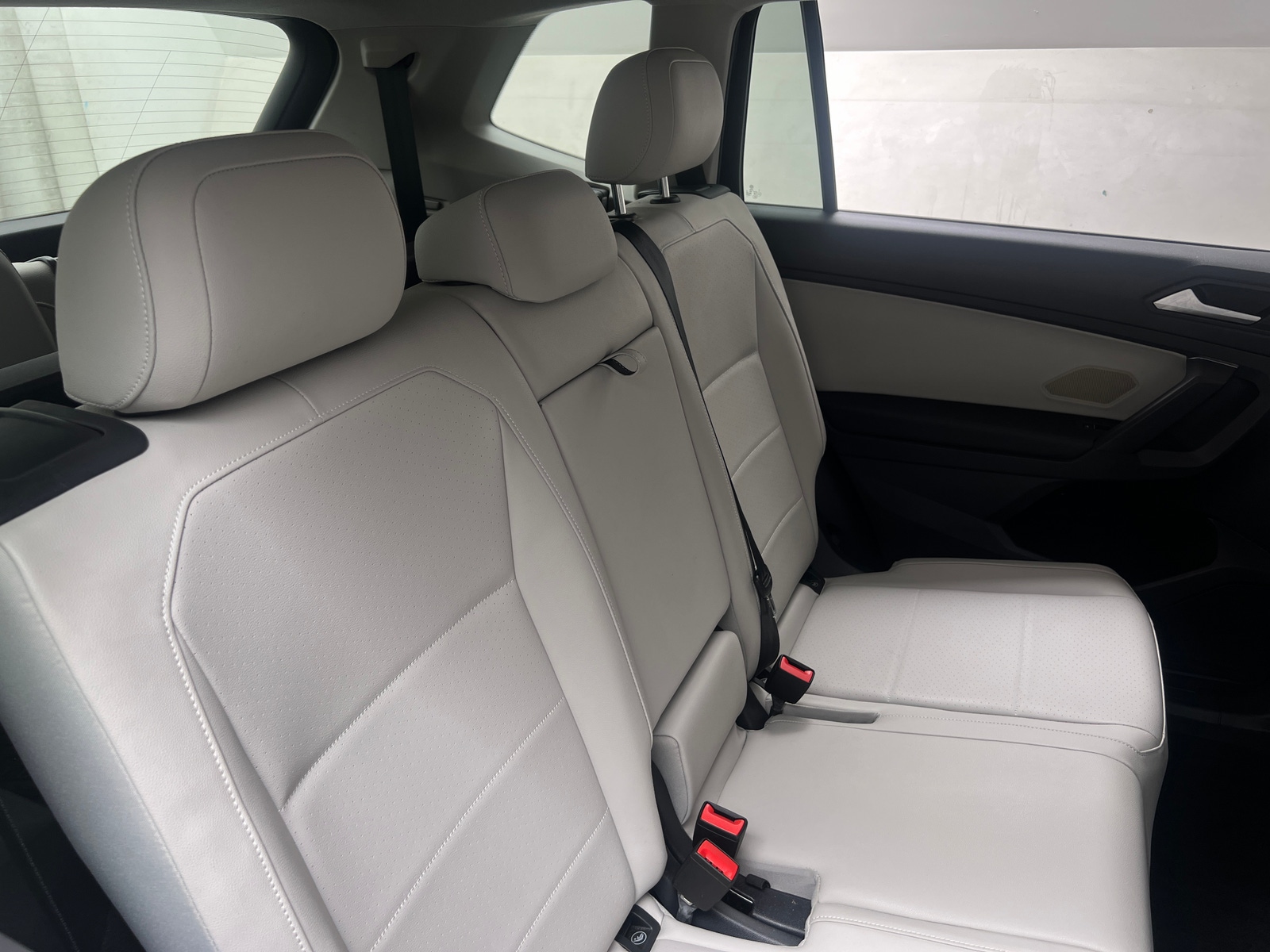 Thumbnail: 2021 Volkswagen Tiguan - 5