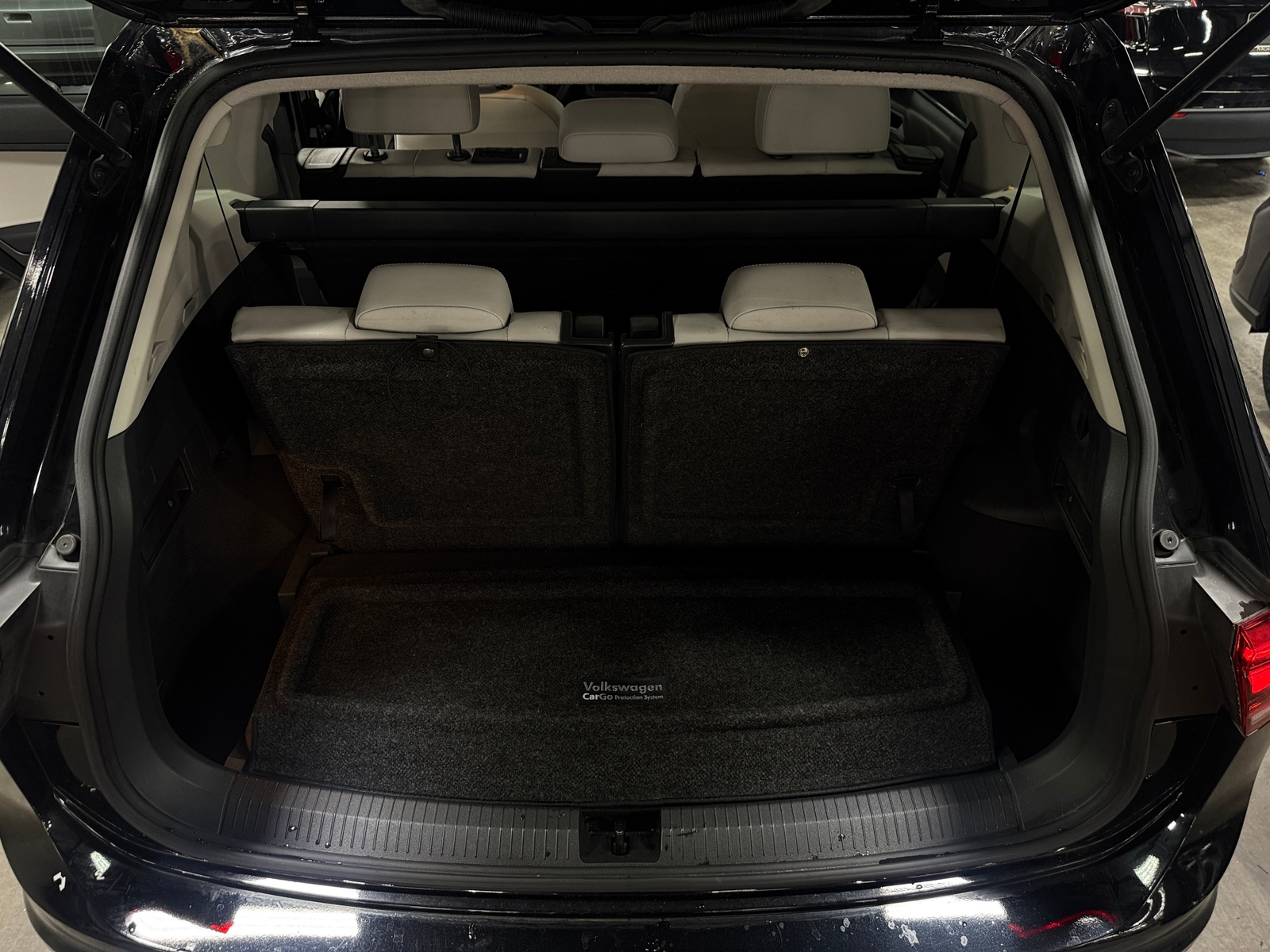 Thumbnail: 2021 Volkswagen Tiguan - 6