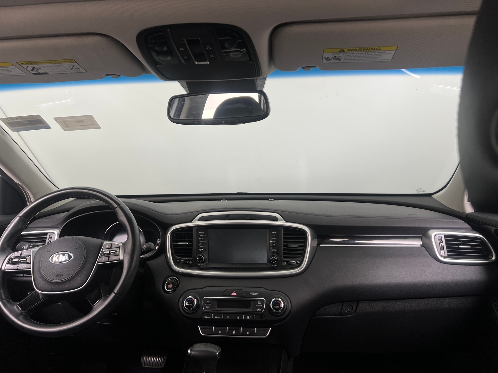 Thumbnail: 2019 Kia Sorento - 2